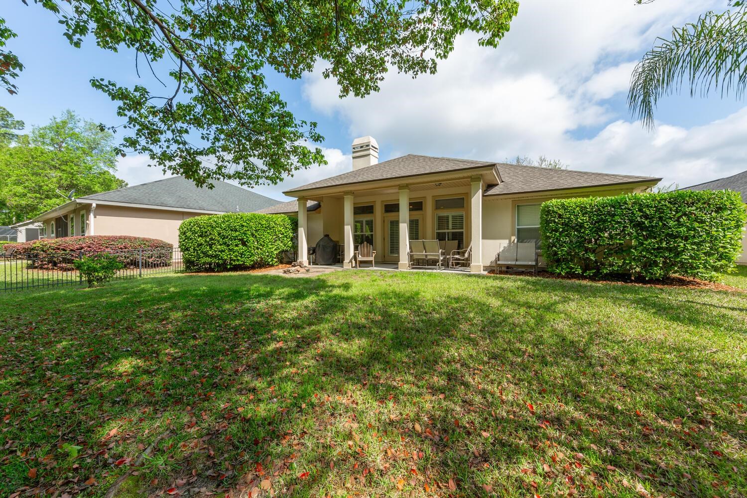 Image 29 of 56 For 1468 Barrington Cir