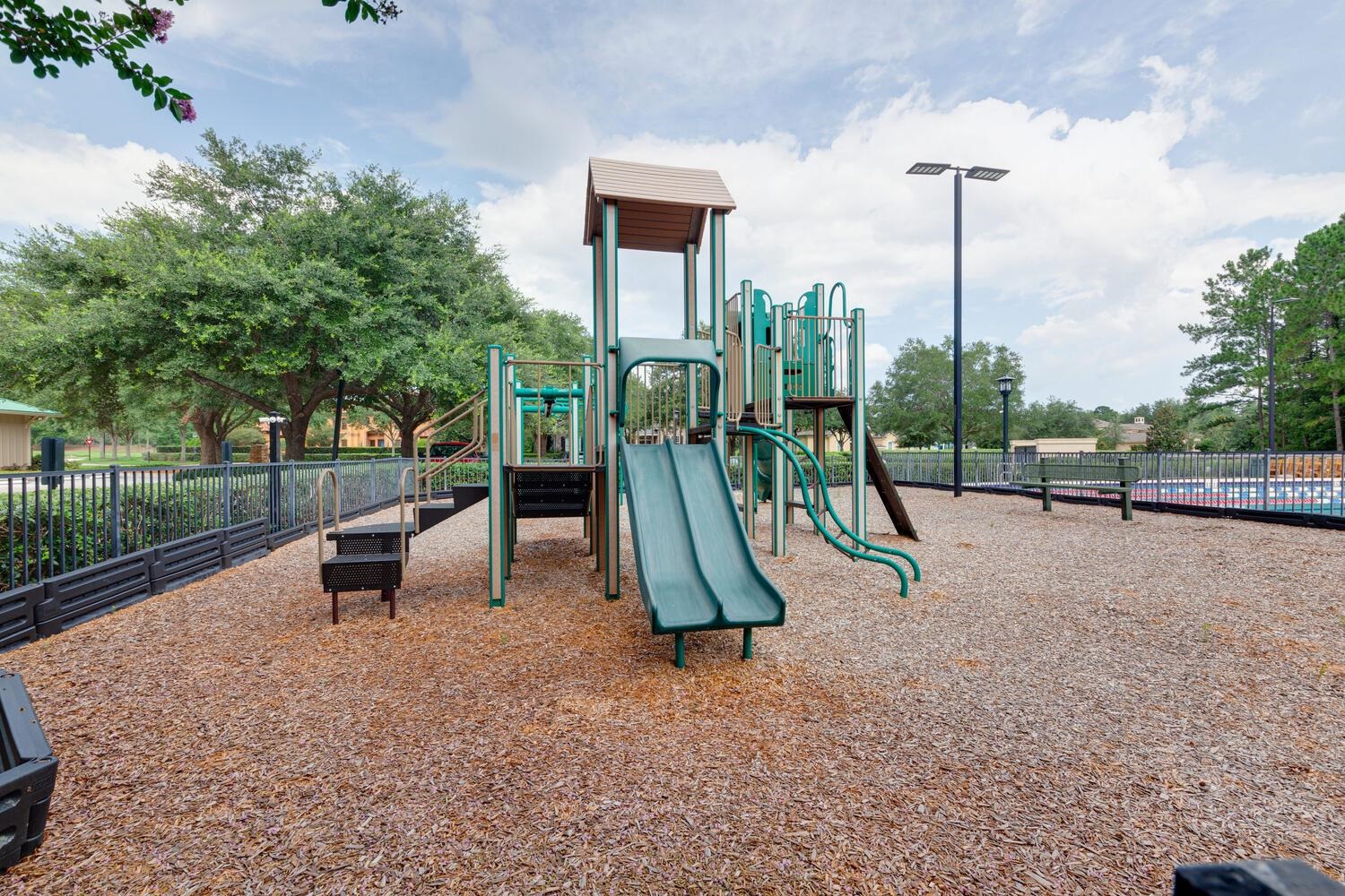 Image 43 of 56 For 1468 Barrington Cir