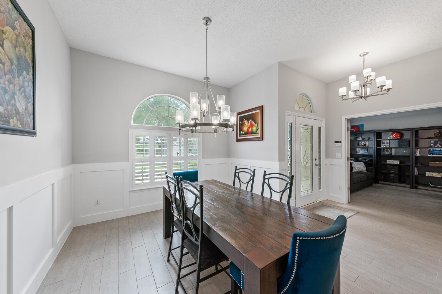 Image 5 of 56 For 1468 Barrington Cir