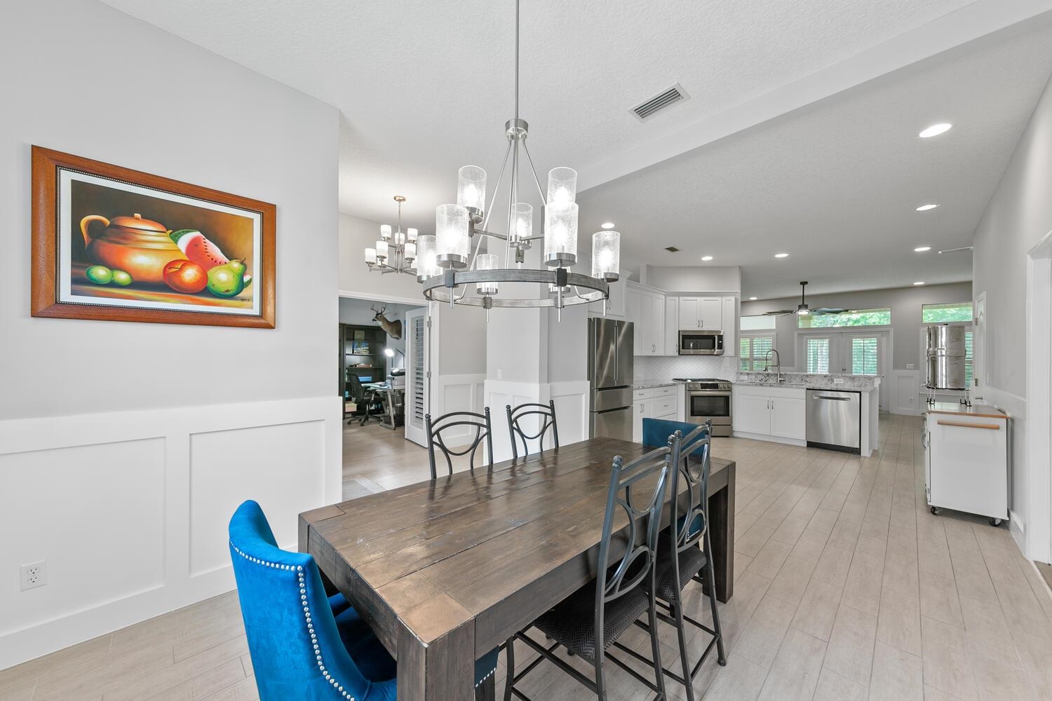 Image 7 of 56 For 1468 Barrington Cir