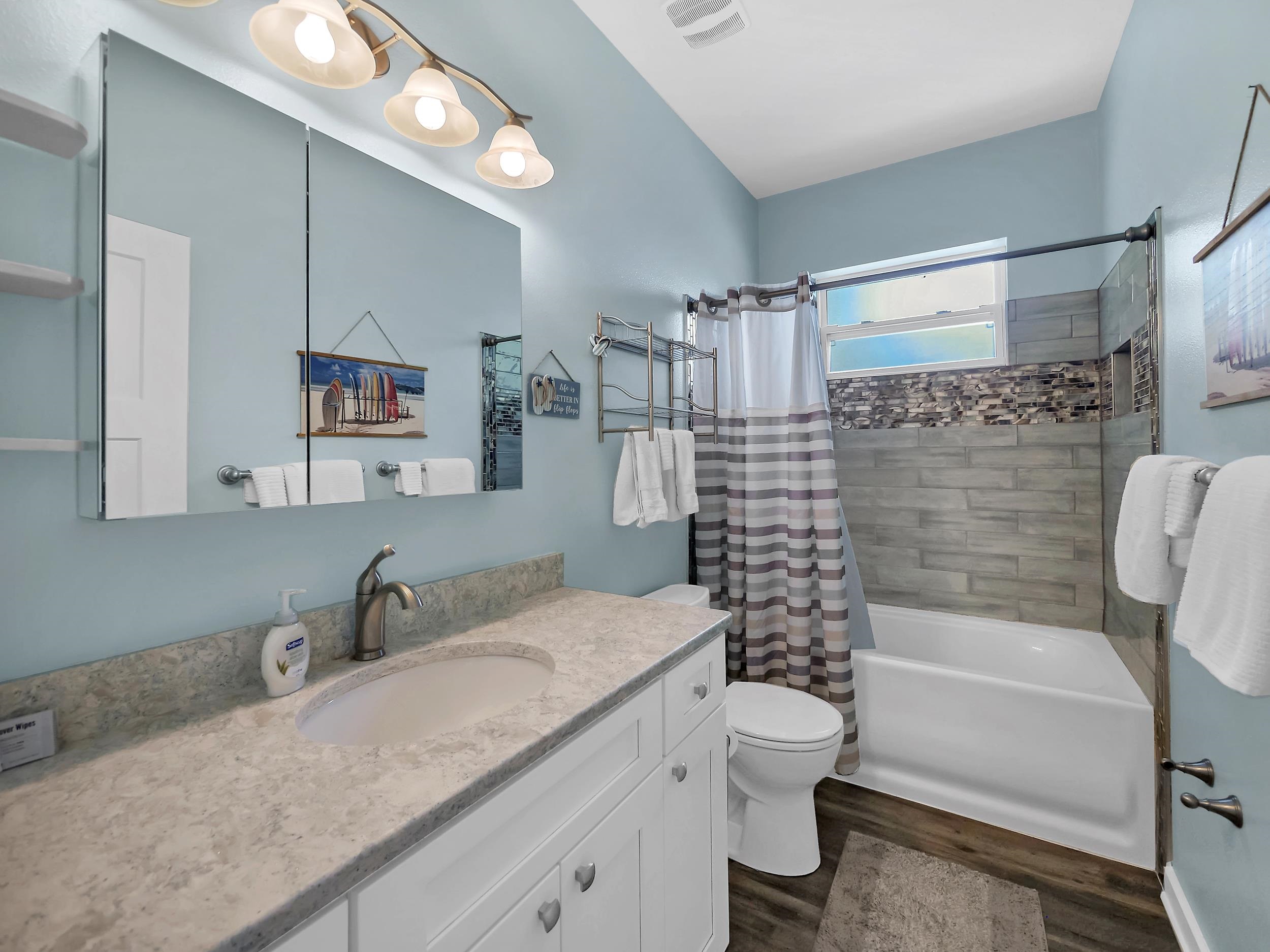 Image 20 of 34 For 519 Arricola Ave