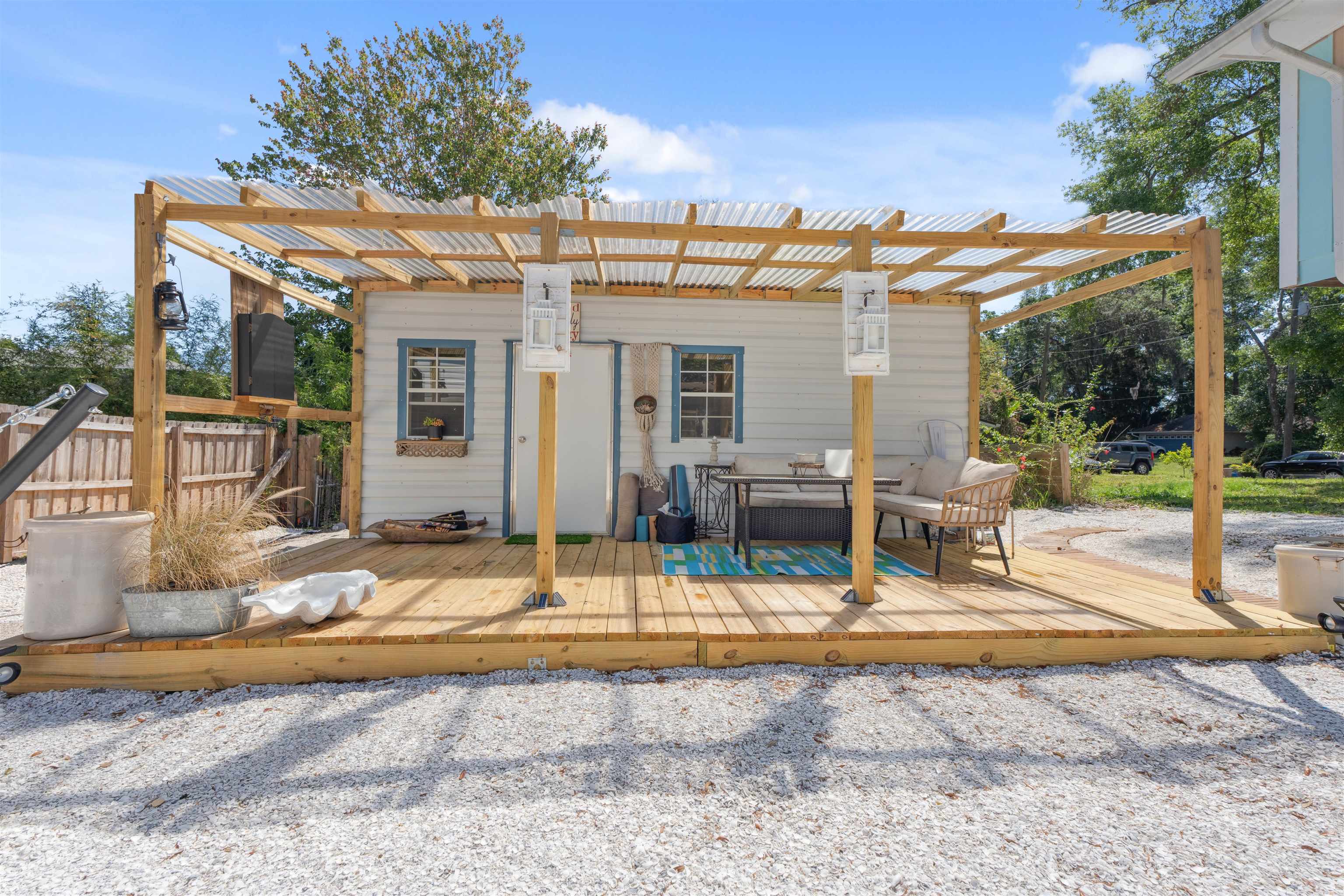 Image 15 of 23 For 507 Gerona Road