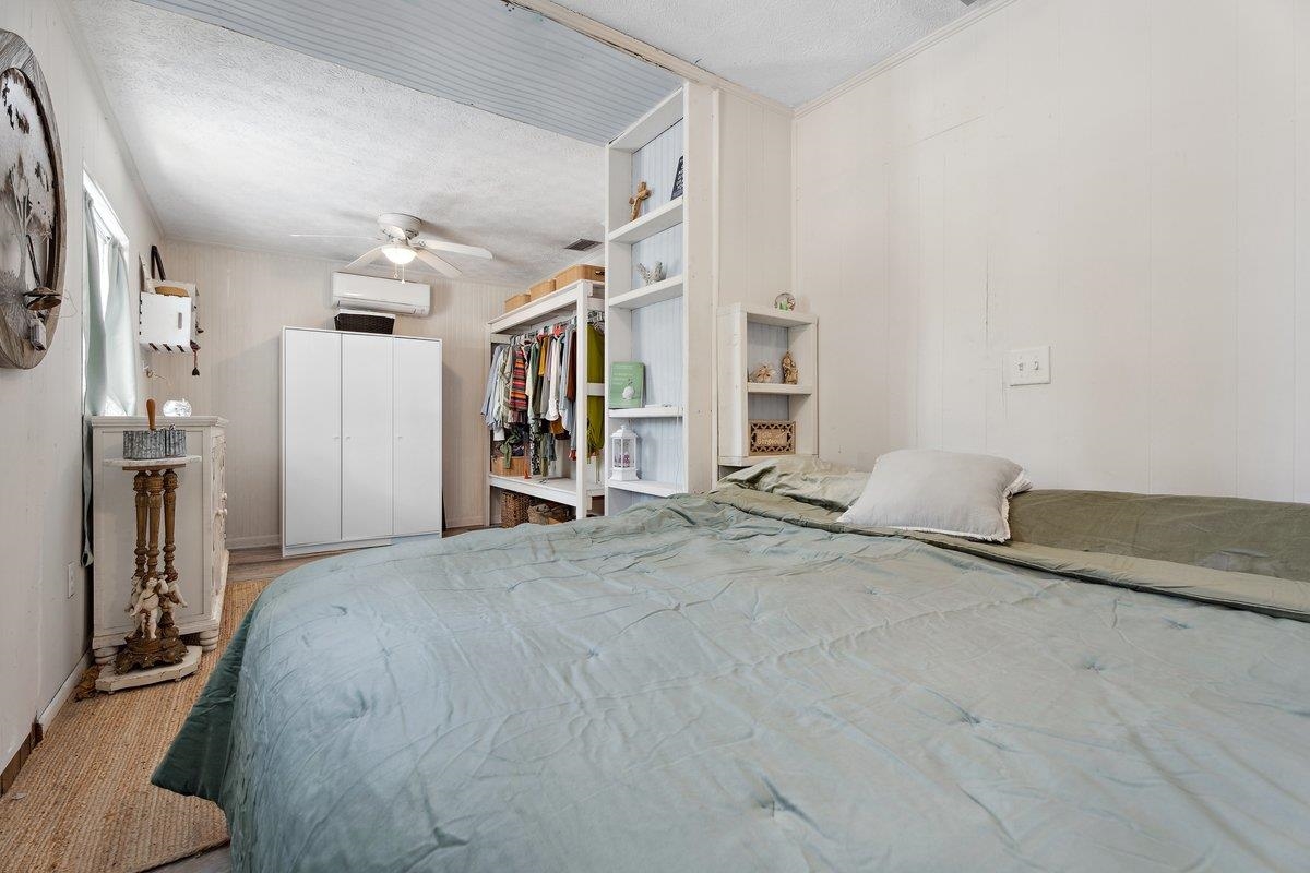 Image 9 of 23 For 507 Gerona Road
