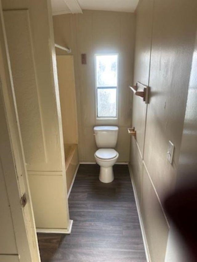Image 6 of 11 For 4915 Avenue A