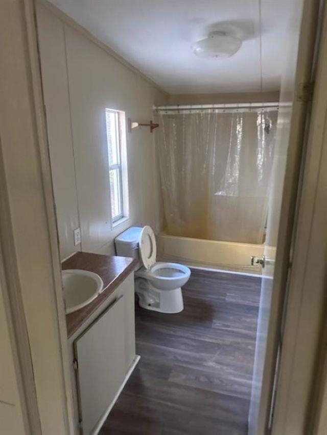 Image 7 of 11 For 4915 Avenue A