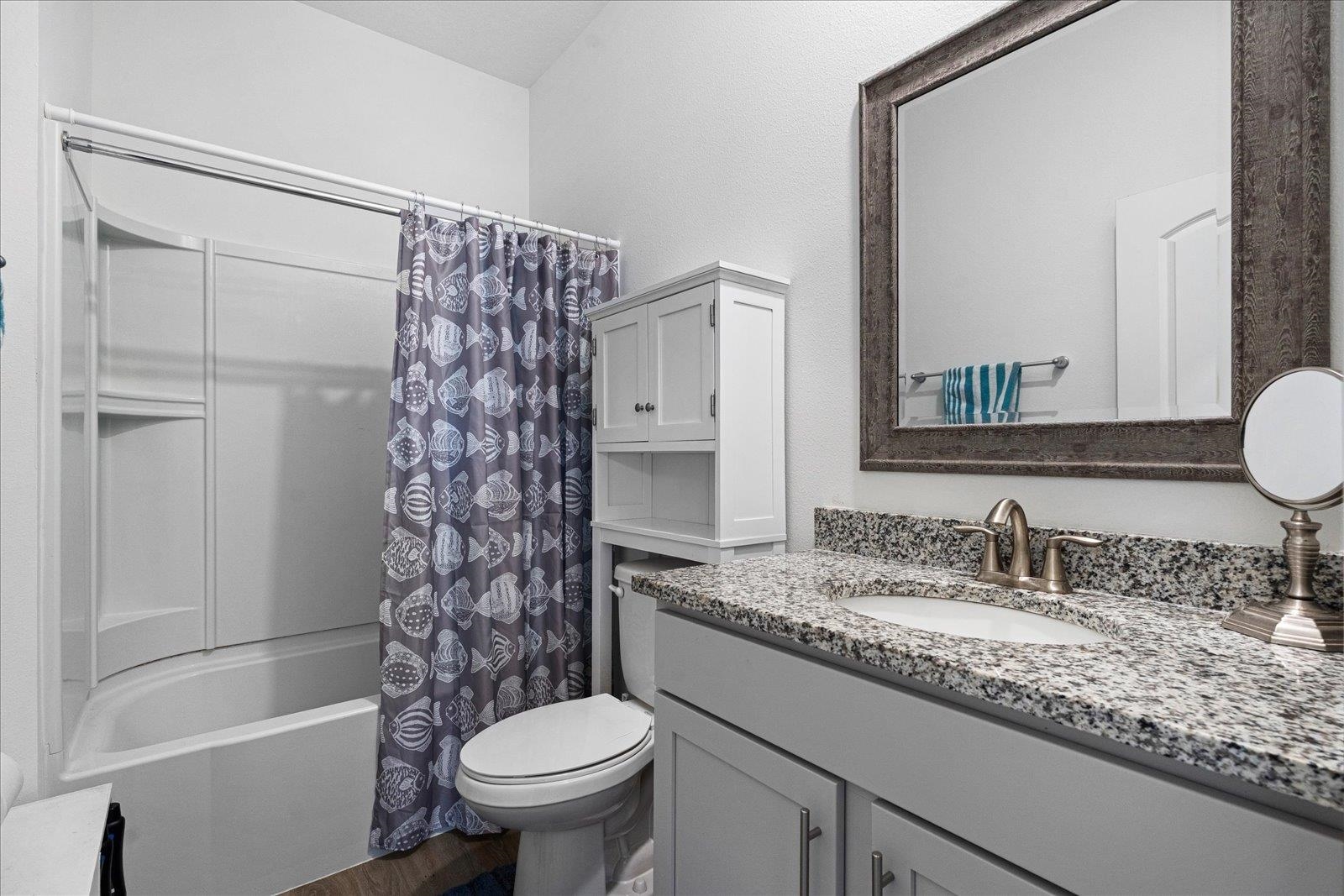 Image 22 of 30 For 51 Royal Oak Dr
