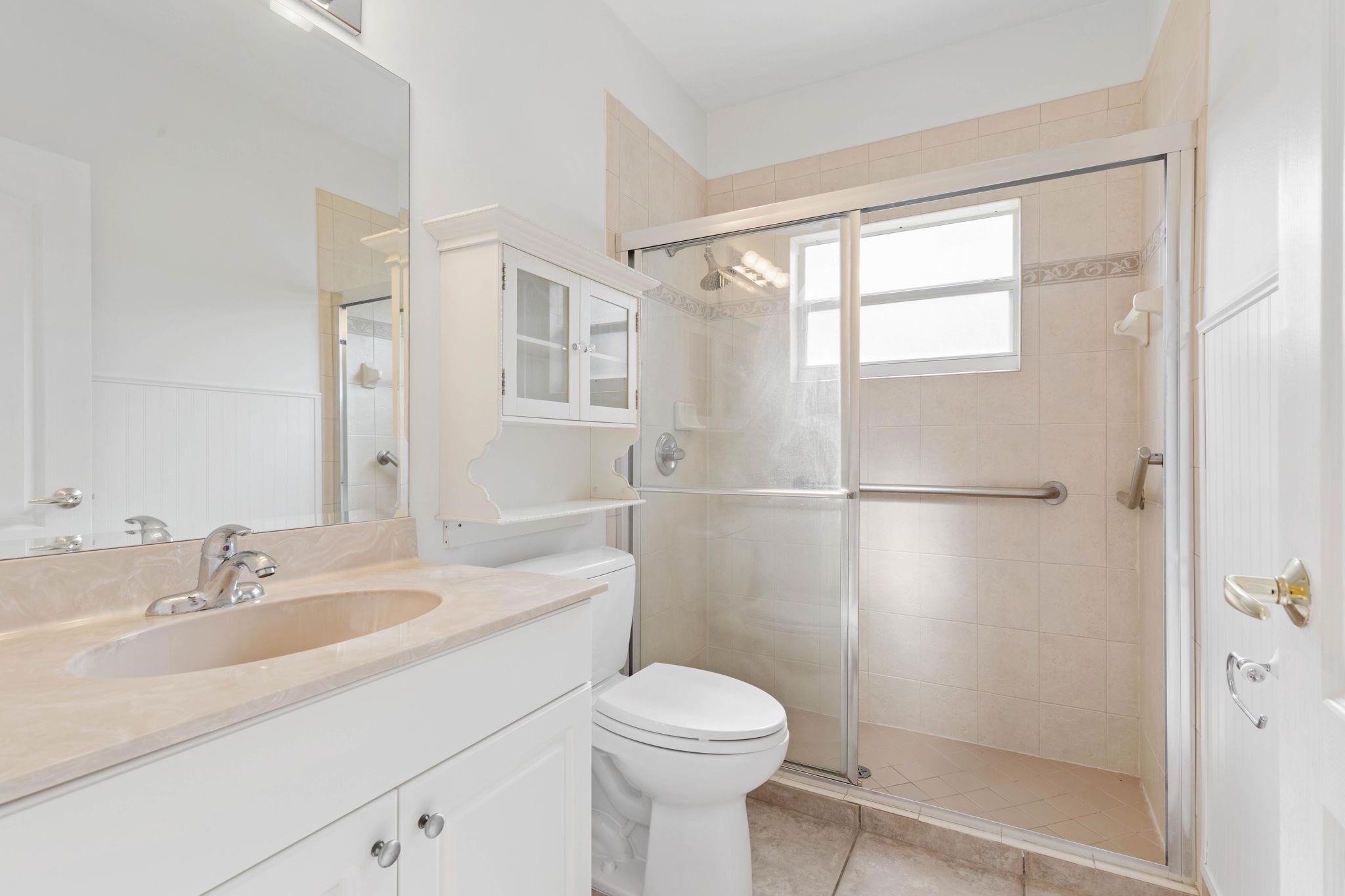 Image 35 of 53 For 11 Firethorn Ln