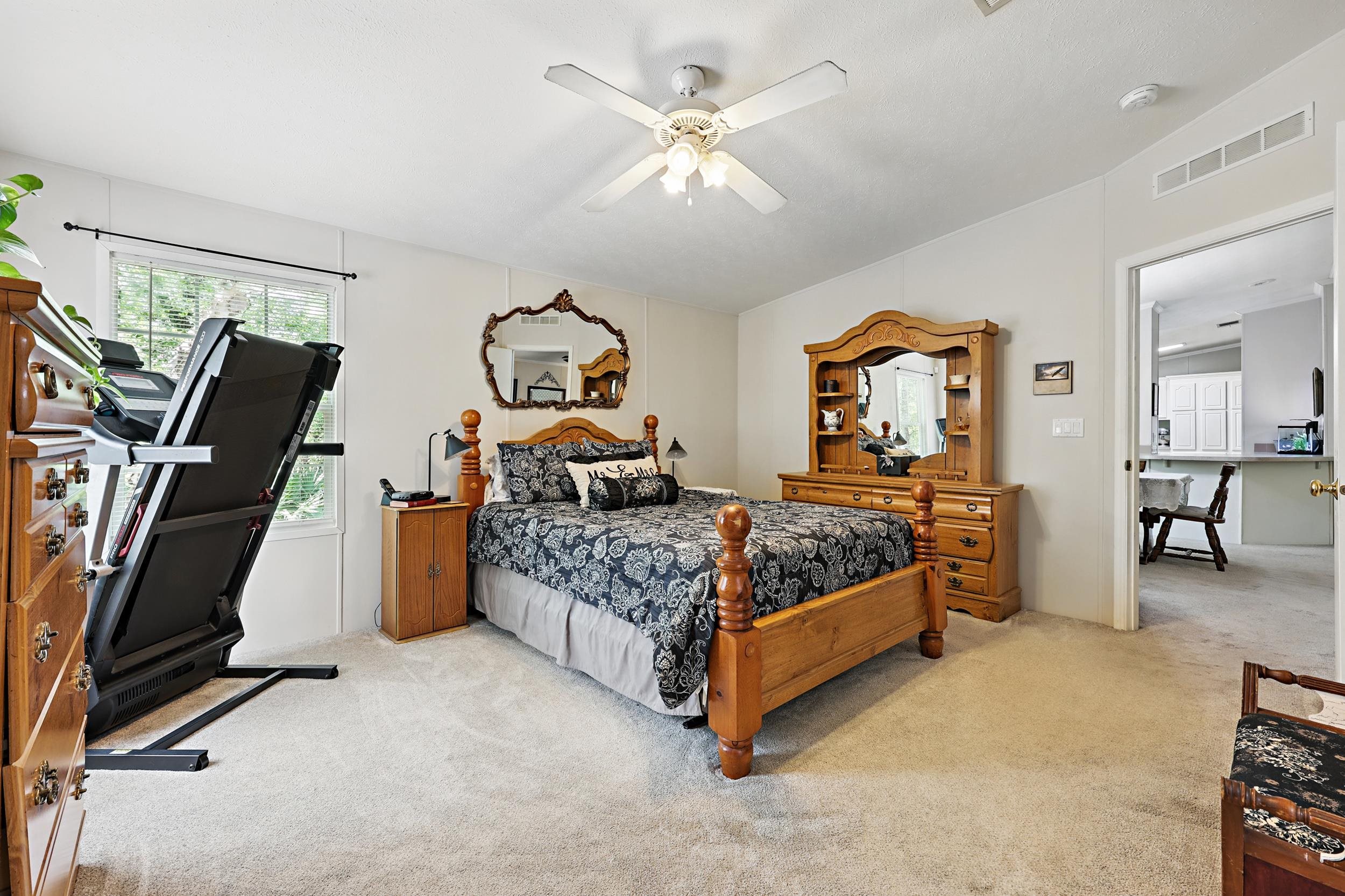 Image 15 of 52 For 9700 Deep Creek Blvd W
