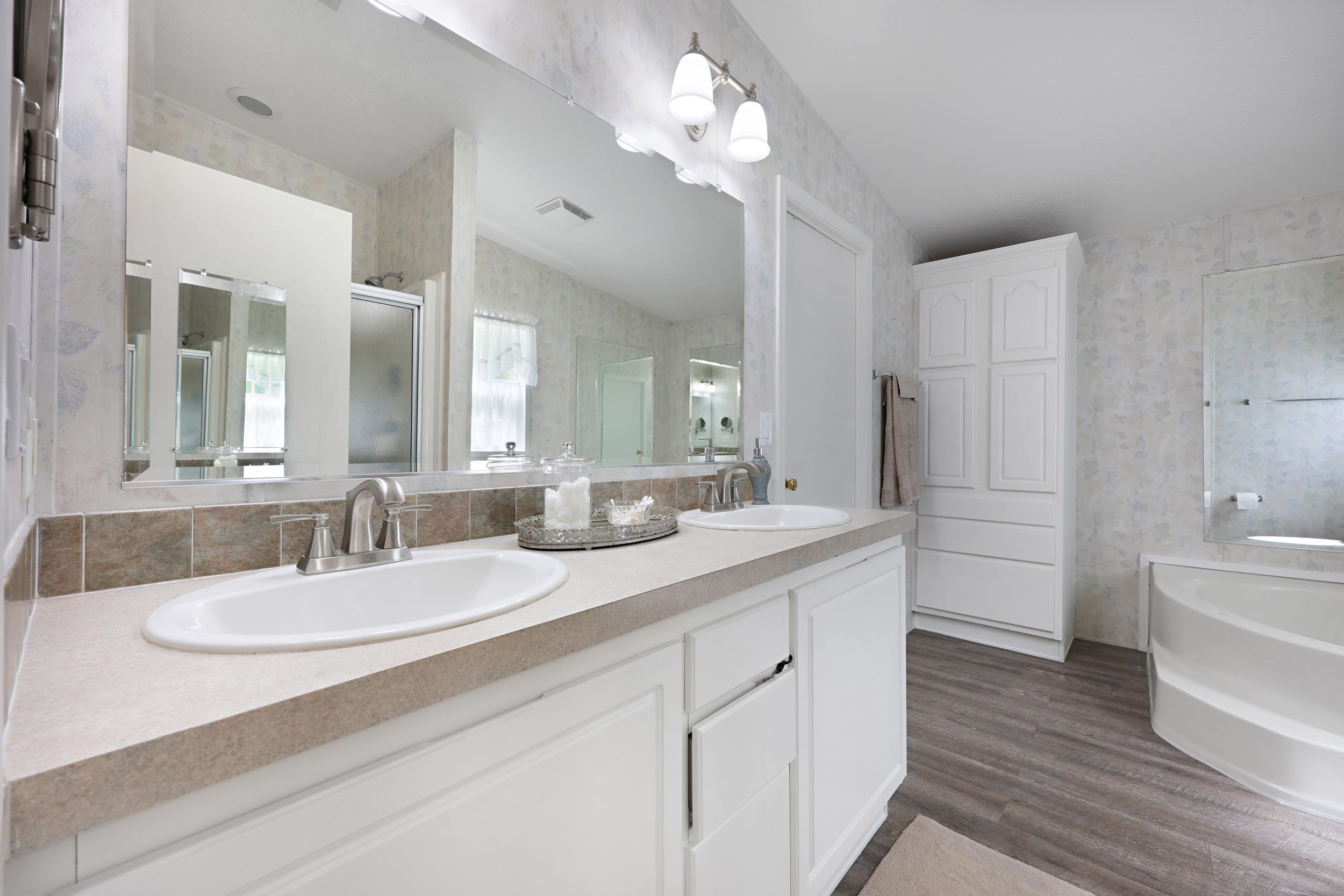 Image 16 of 52 For 9700 Deep Creek Blvd W