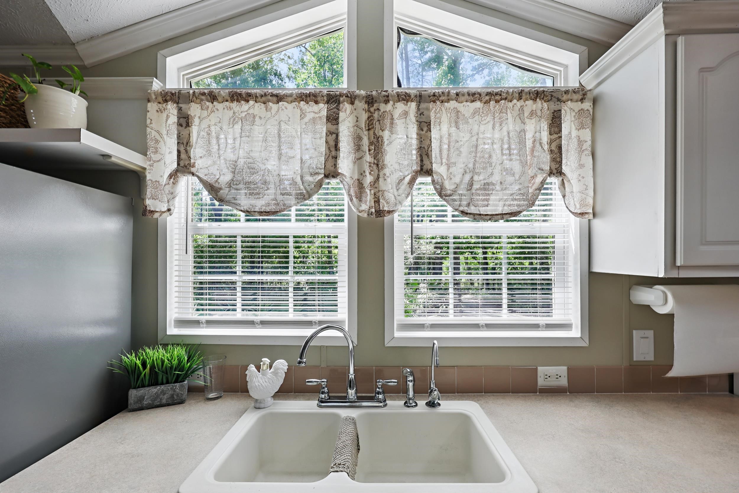 Image 31 of 52 For 9700 Deep Creek Blvd W