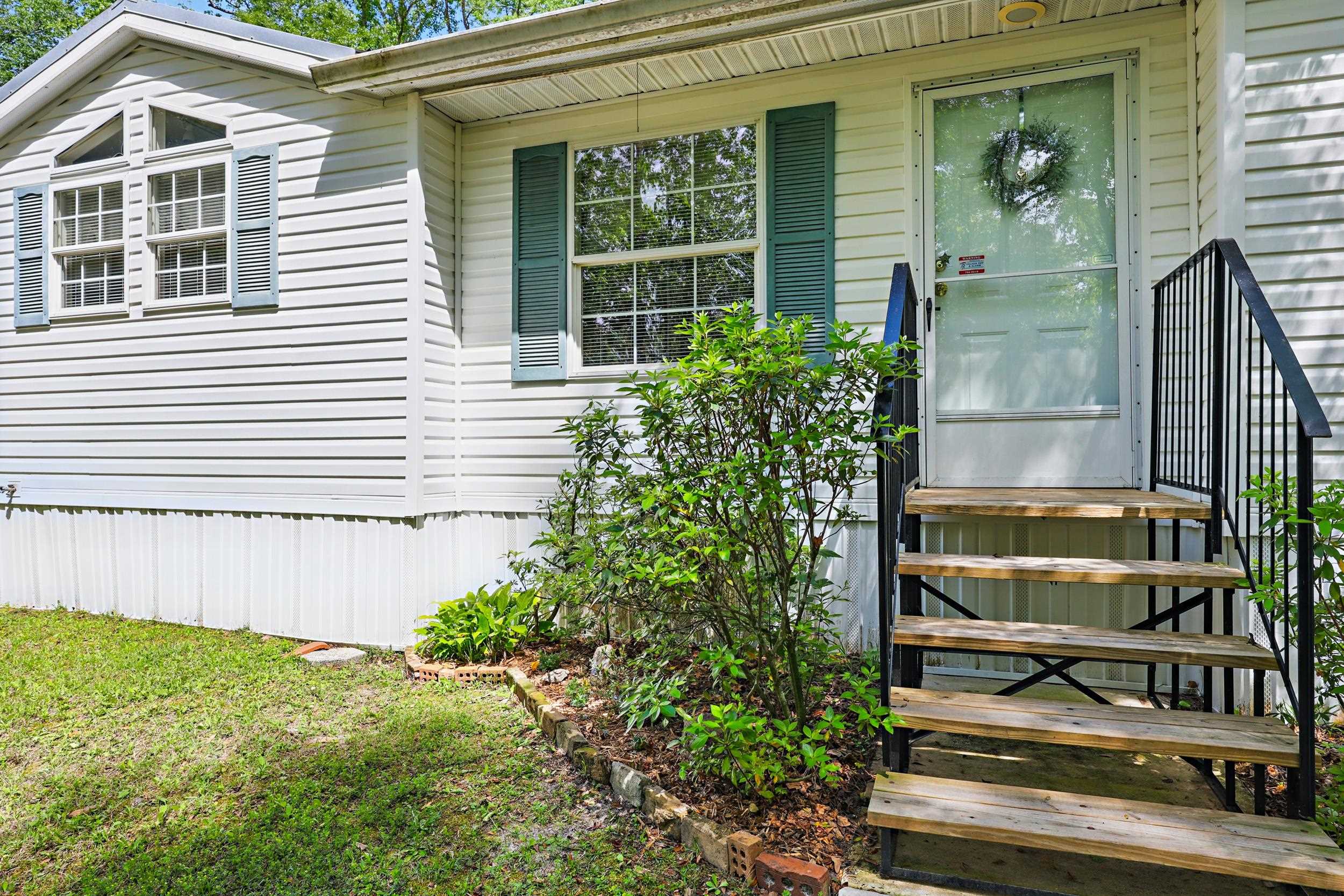 Image 5 of 52 For 9700 Deep Creek Blvd W
