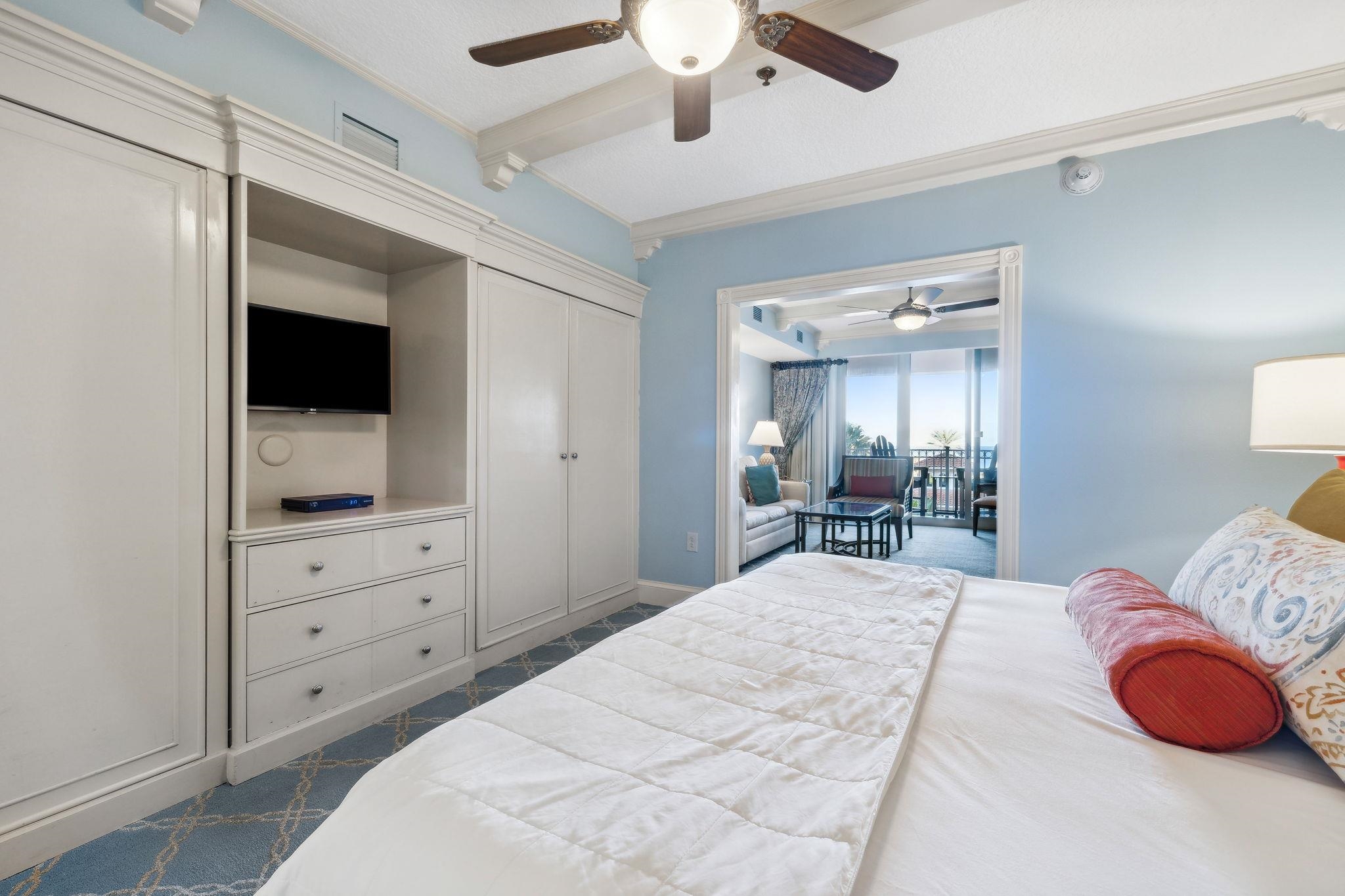 Image 12 of 32 For 200 Ocean Crest Dr  333