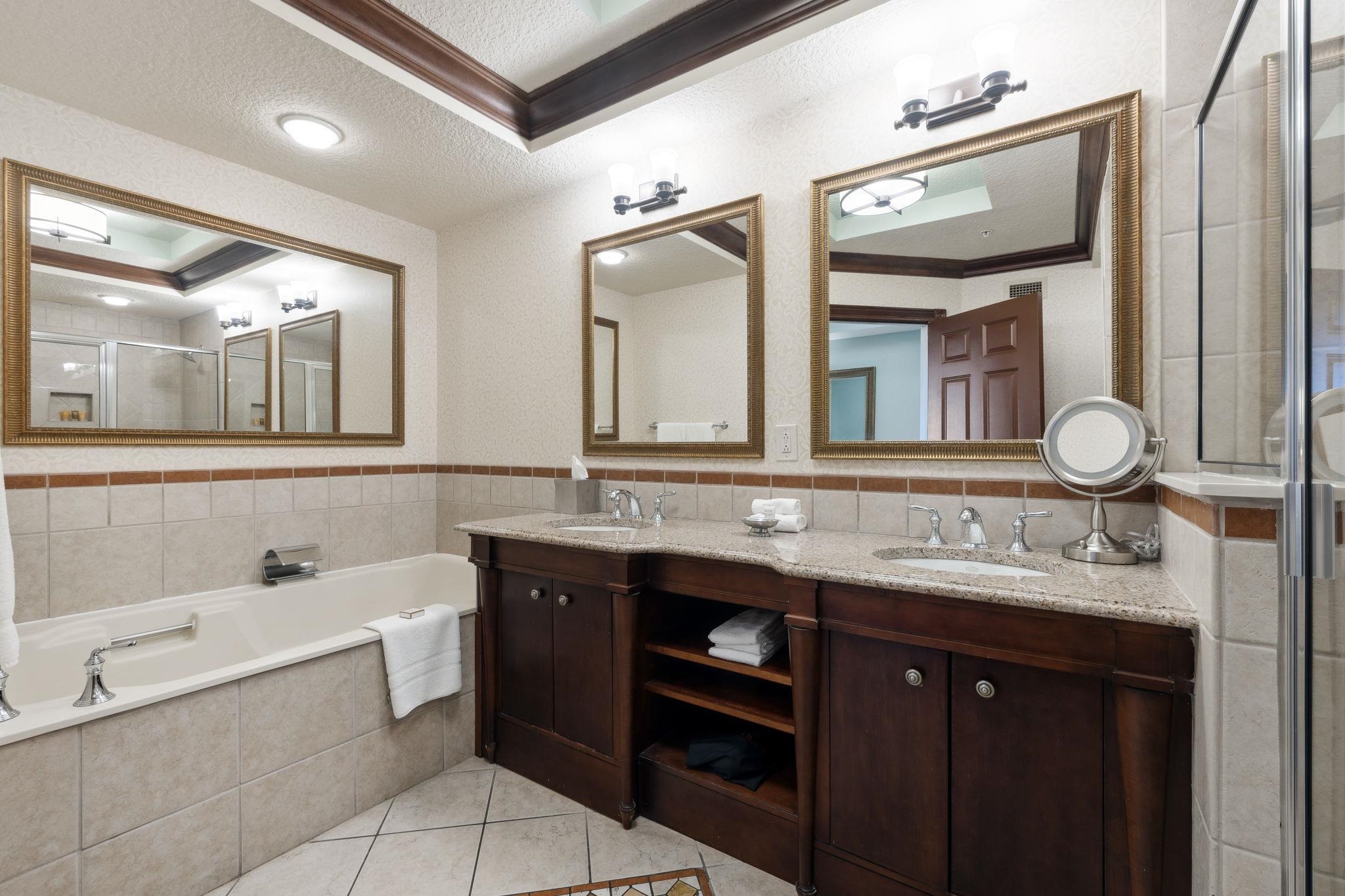 Image 13 of 32 For 200 Ocean Crest Dr  333