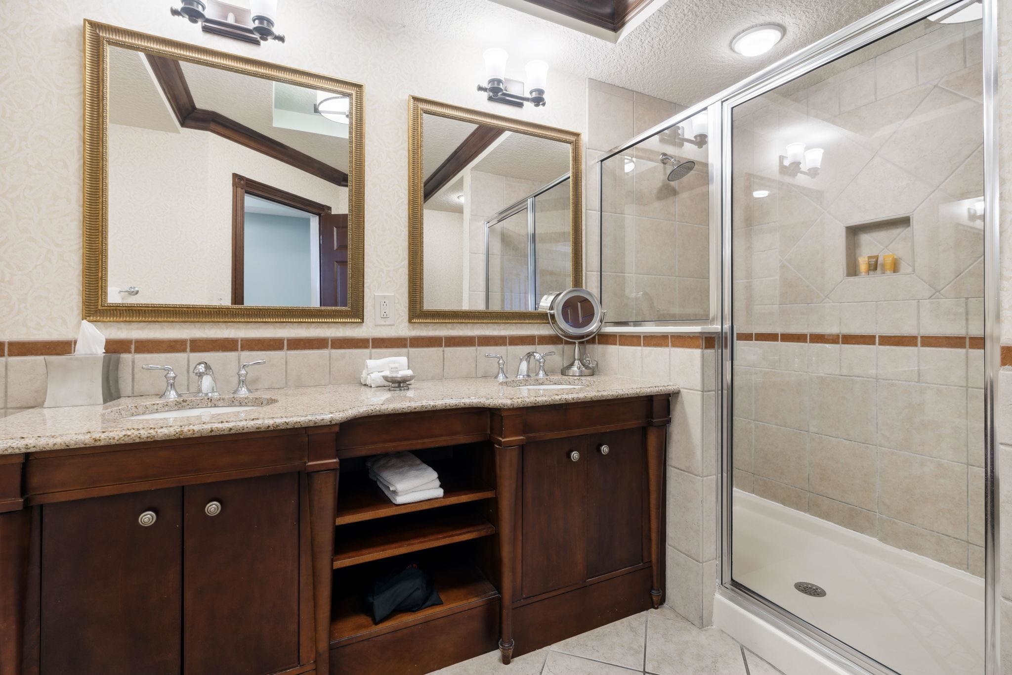 Image 14 of 32 For 200 Ocean Crest Dr  333
