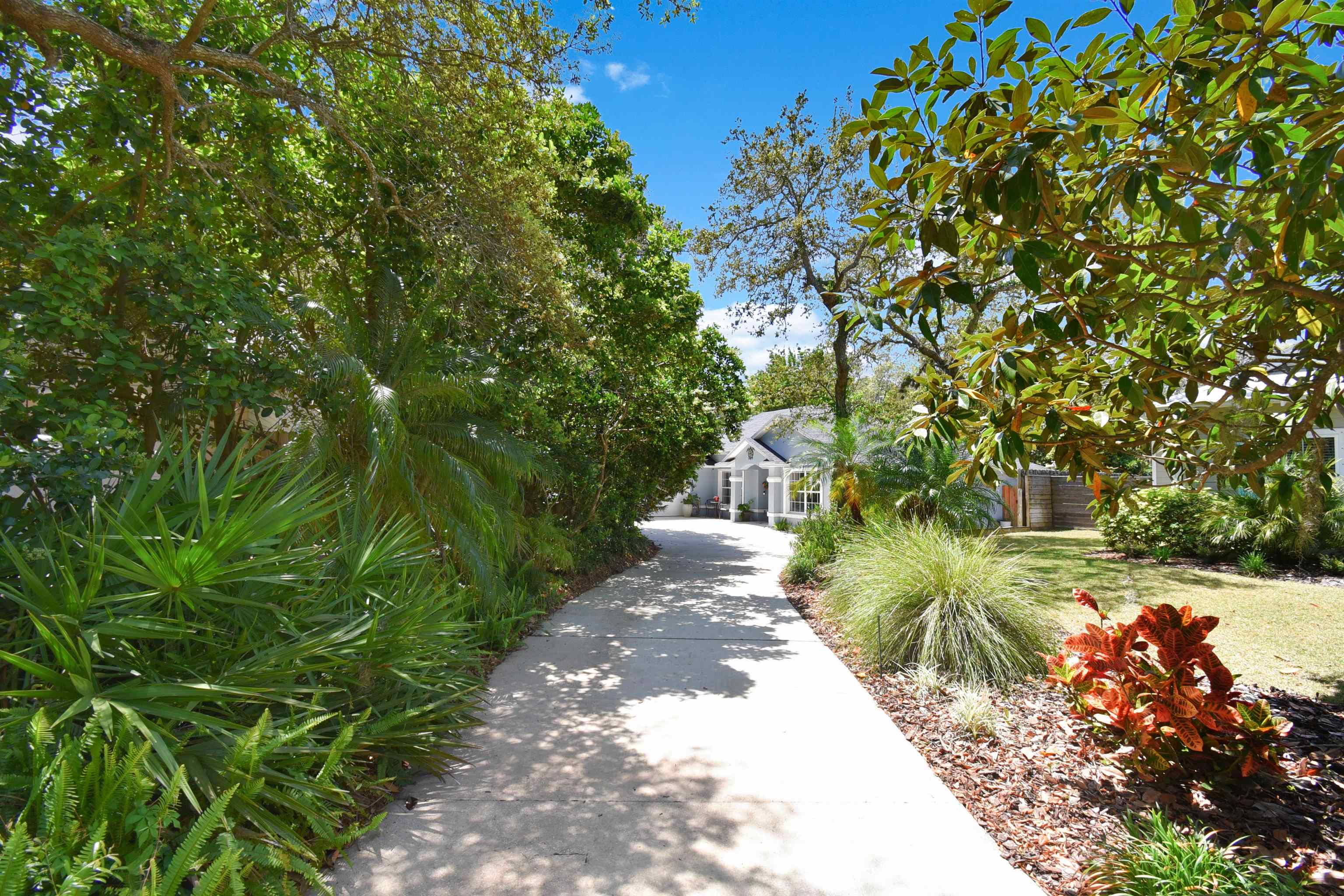 Details for 123 Whispering Oaks Cir, St Augustine, FL 32080