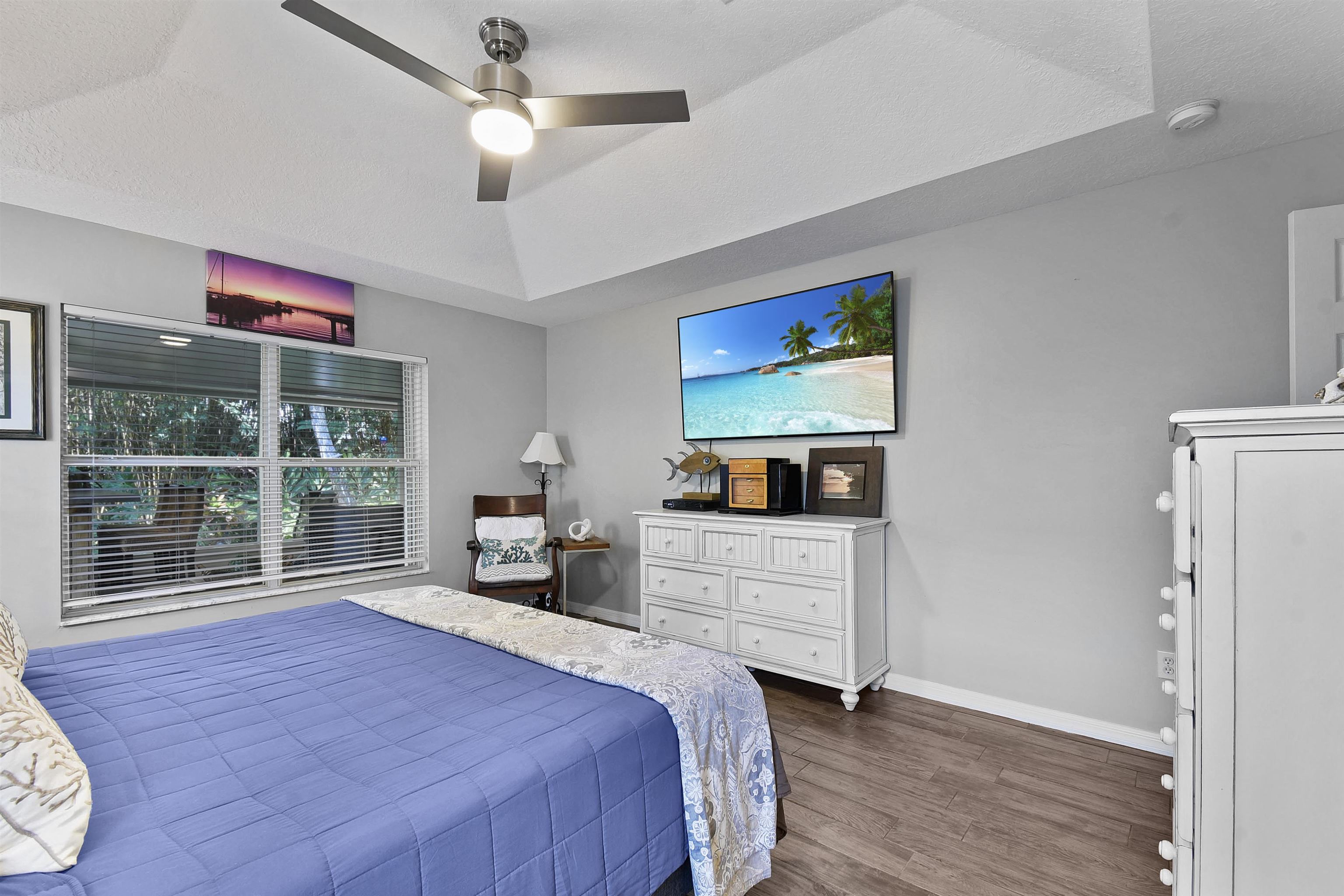 Image 19 of 60 For 123 Whispering Oaks Cir