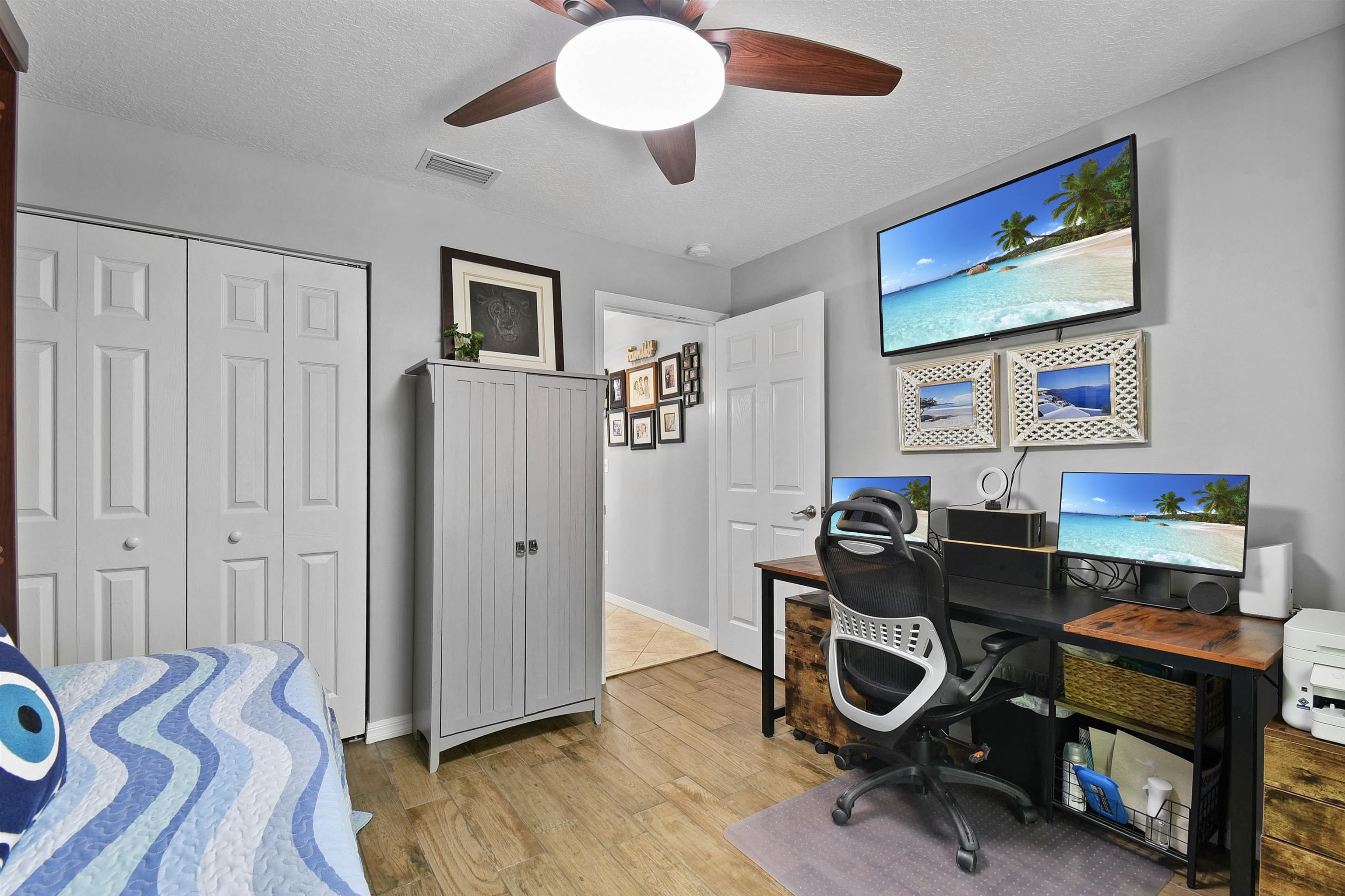 Image 25 of 60 For 123 Whispering Oaks Cir
