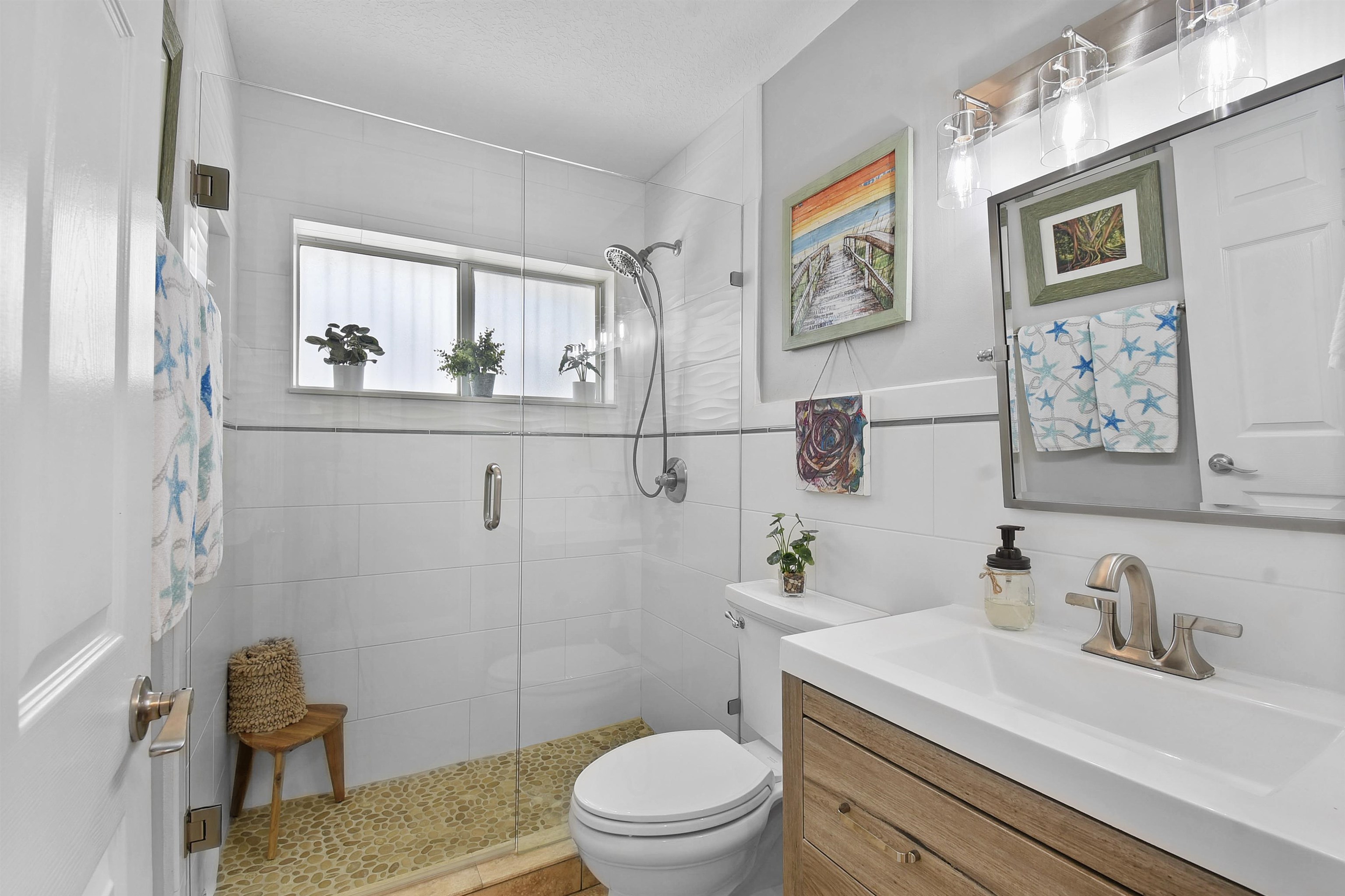 Image 26 of 60 For 123 Whispering Oaks Cir