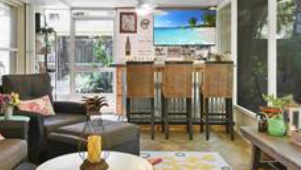 Image 33 of 60 For 123 Whispering Oaks Cir