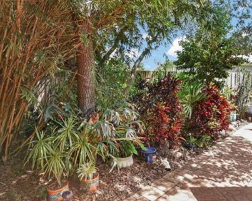 Image 43 of 60 For 123 Whispering Oaks Cir