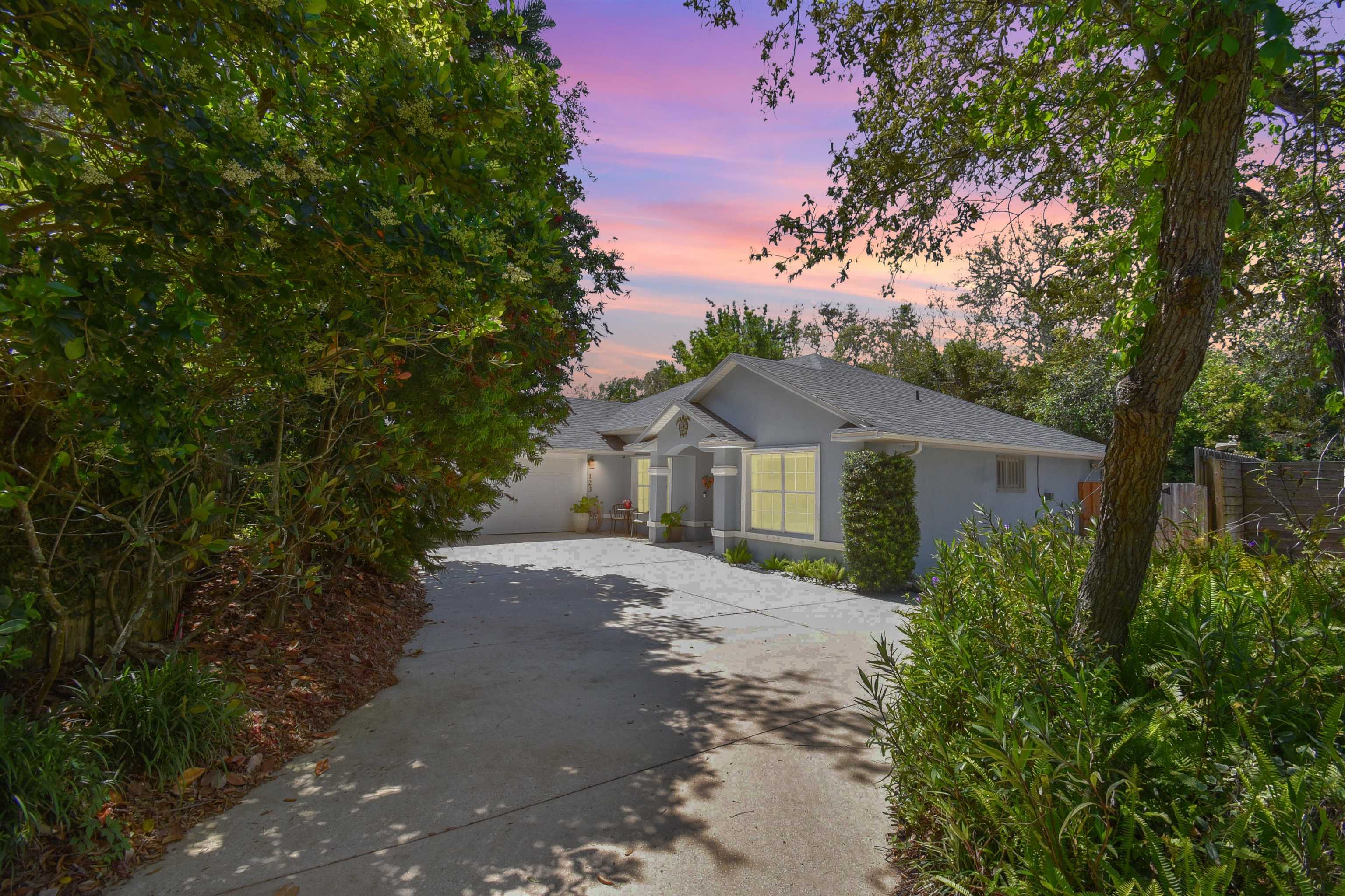 Image 48 of 60 For 123 Whispering Oaks Cir