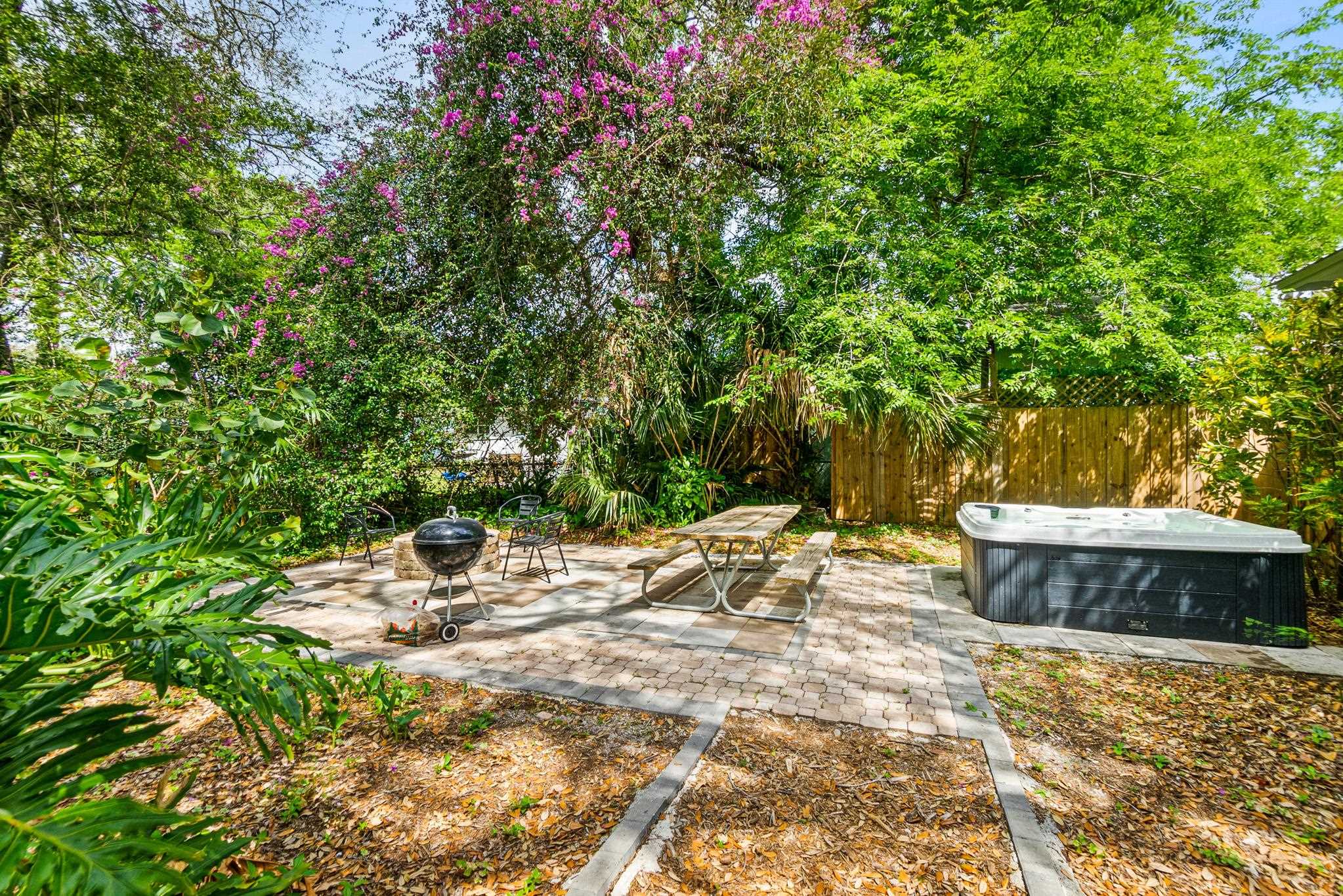Image 38 of 69 For 11 Madeira Dr