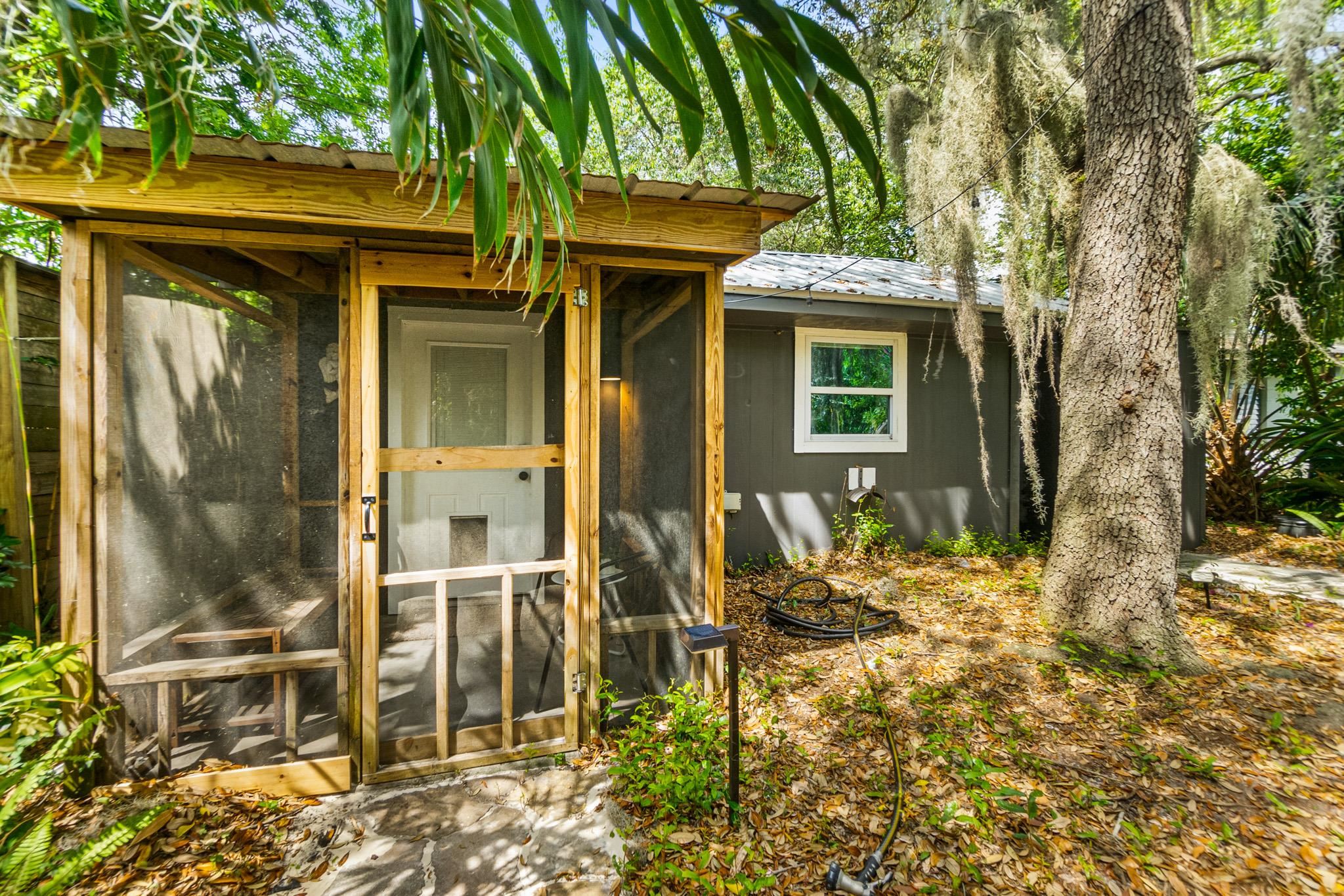 Image 47 of 69 For 11 Madeira Dr