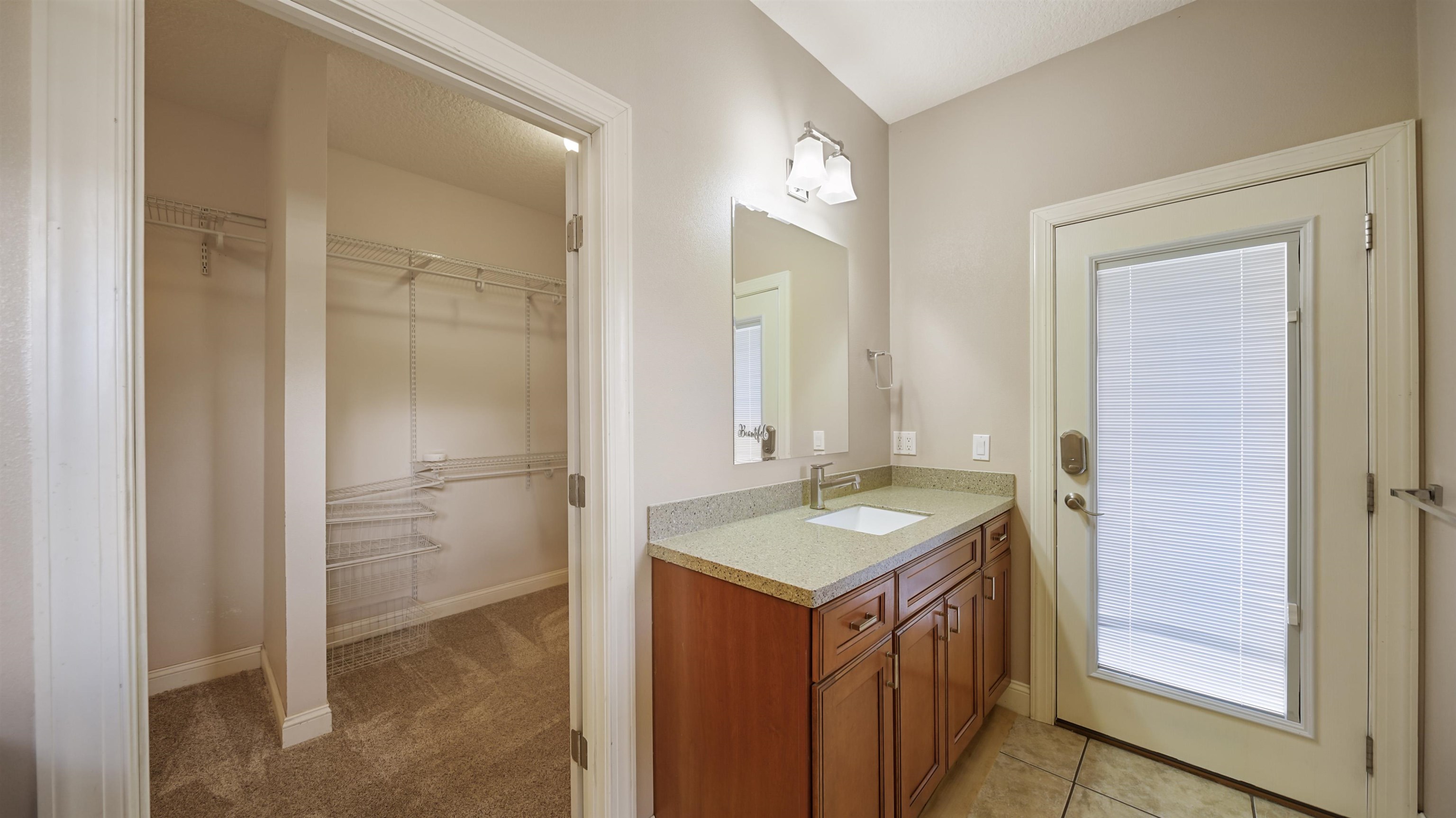 Image 17 of 52 For 2129 Diana Dr