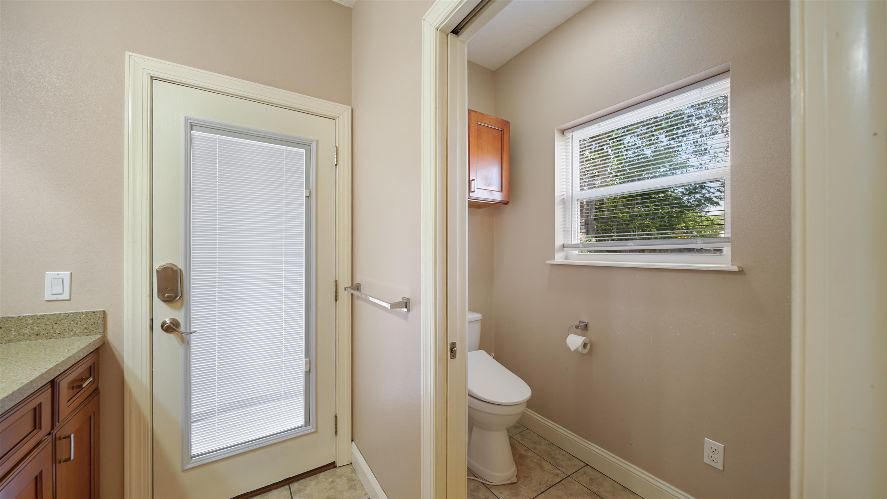 Image 20 of 52 For 2129 Diana Dr