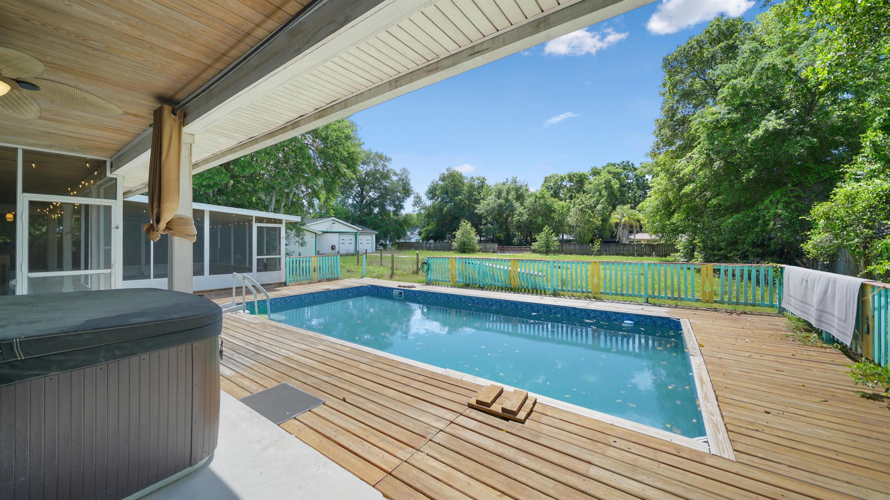 Image 34 of 52 For 2129 Diana Dr