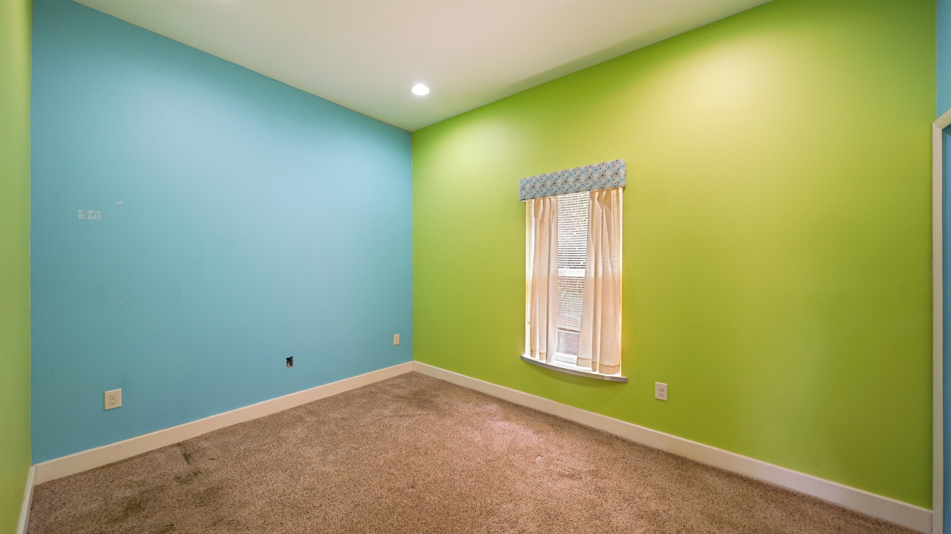 Image 40 of 52 For 2129 Diana Dr