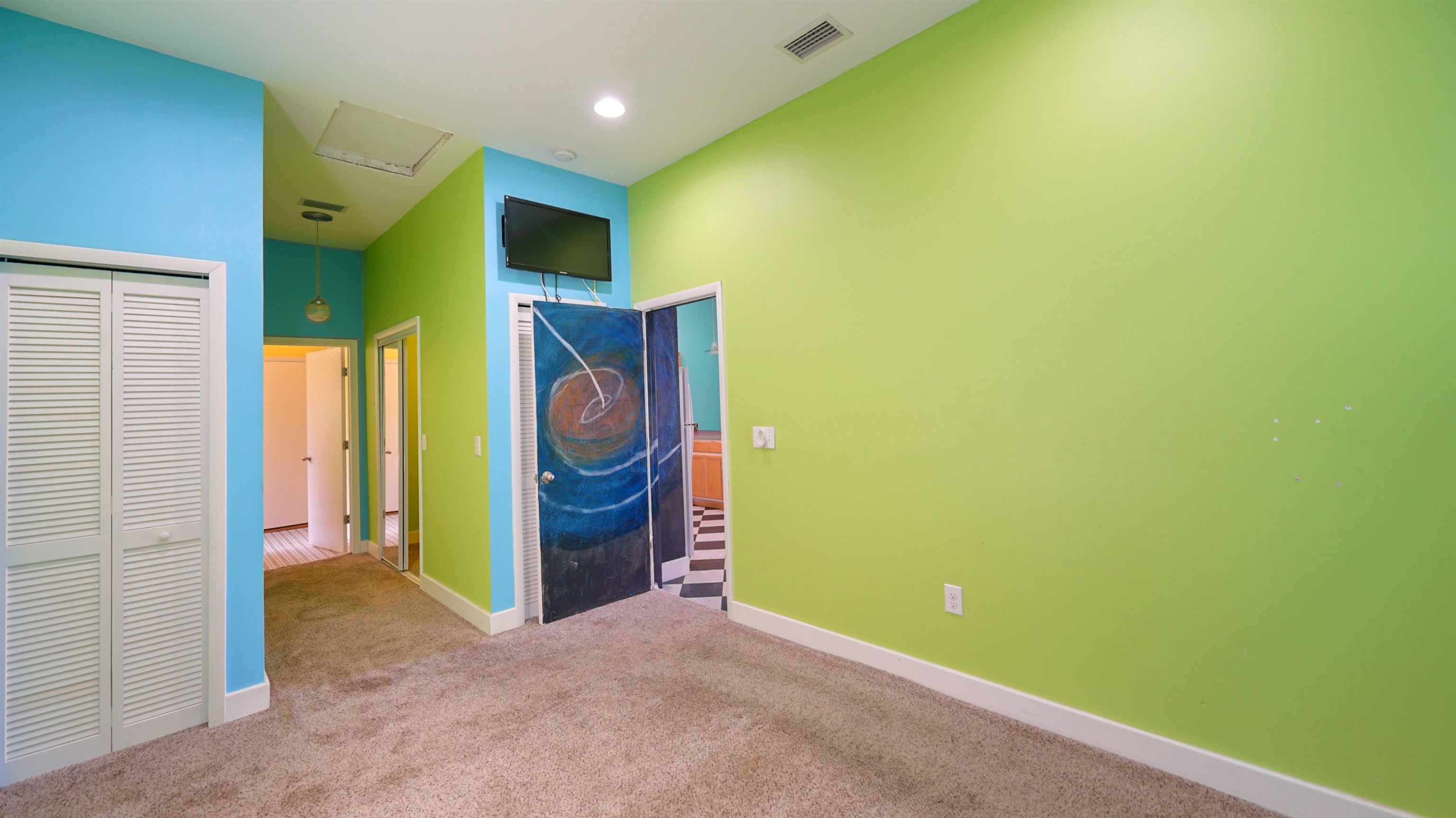 Image 41 of 52 For 2129 Diana Dr