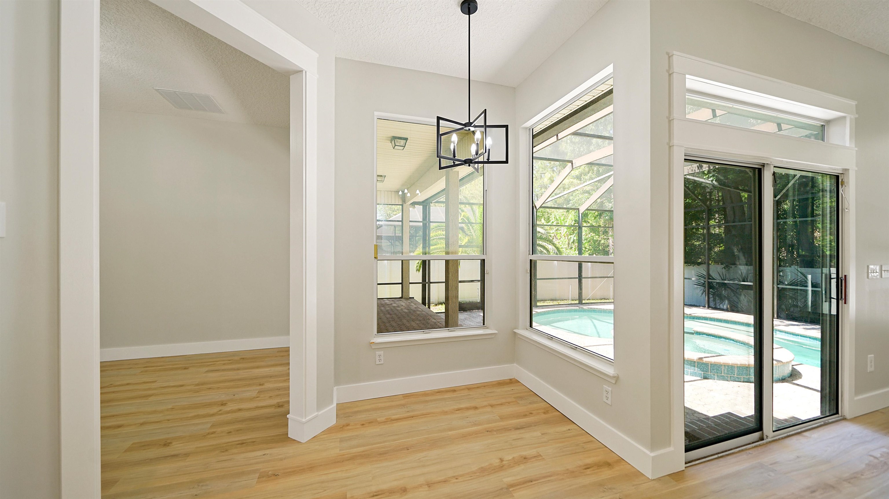 Image 12 of 41 For 324 Sparrow Branch Cir