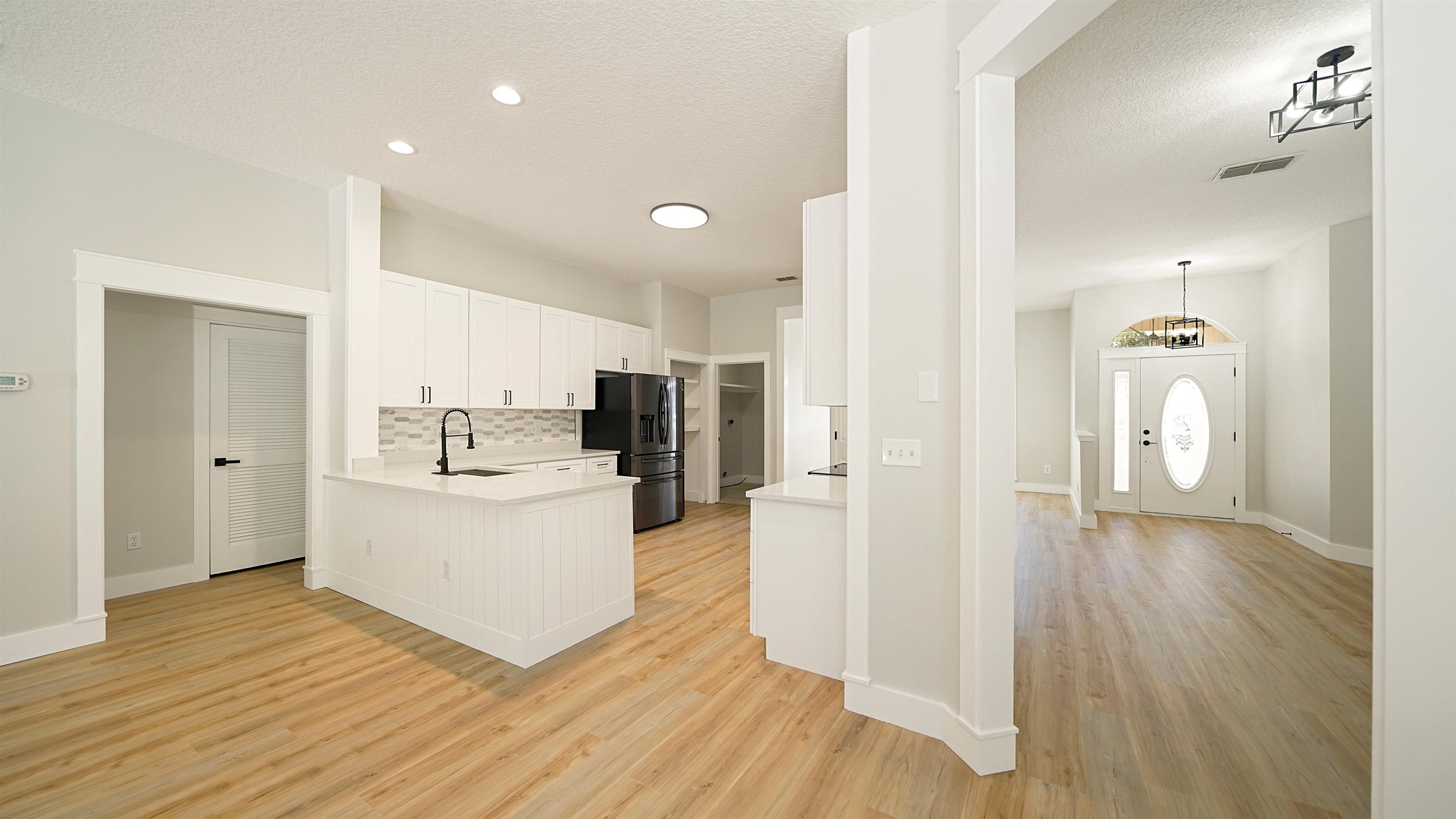 Image 6 of 41 For 324 Sparrow Branch Cir