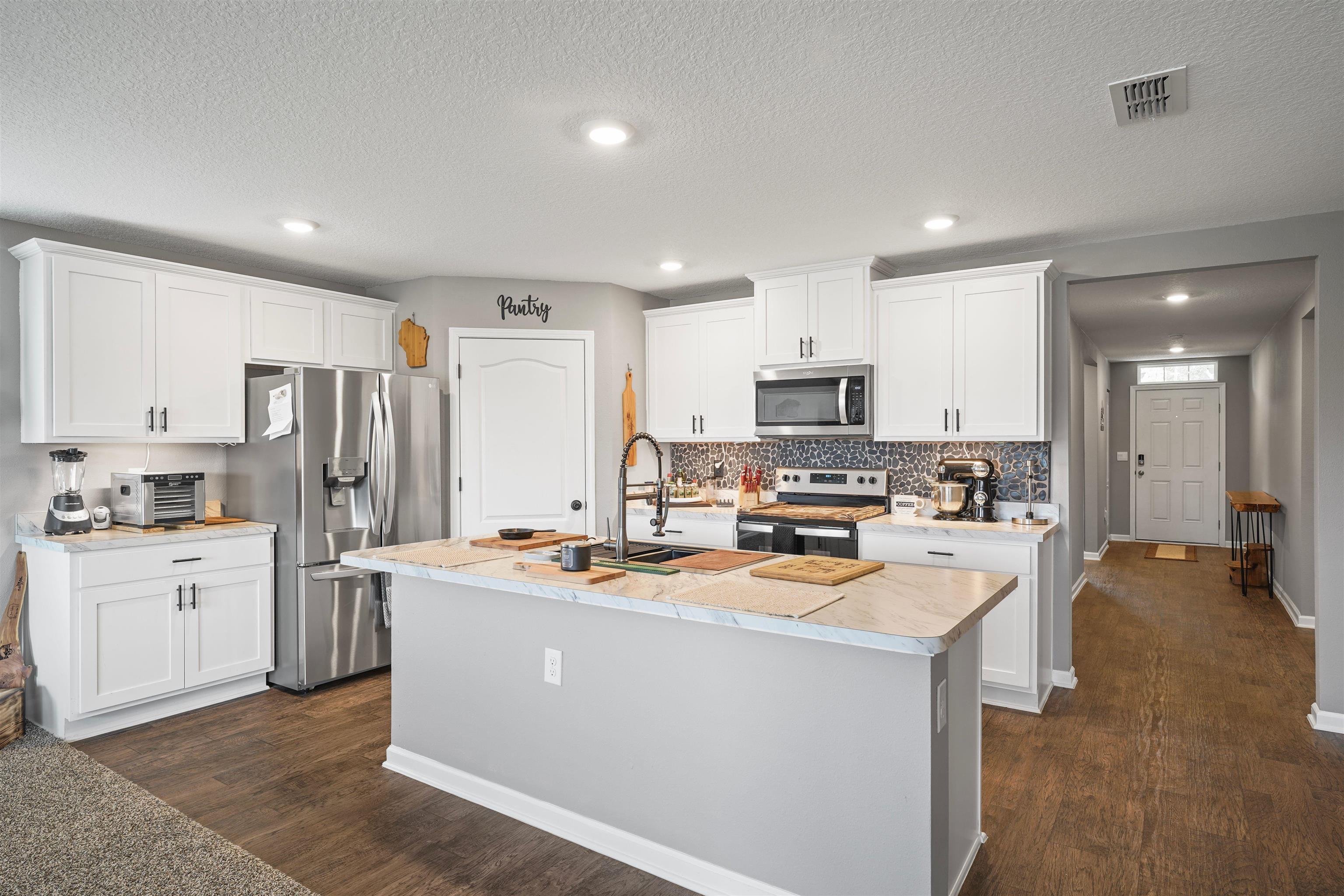 Image 8 of 57 For 2777 Oak Stream Drive