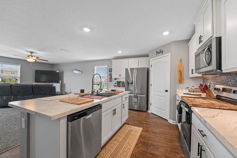 Image 9 of 57 For 2777 Oak Stream Drive