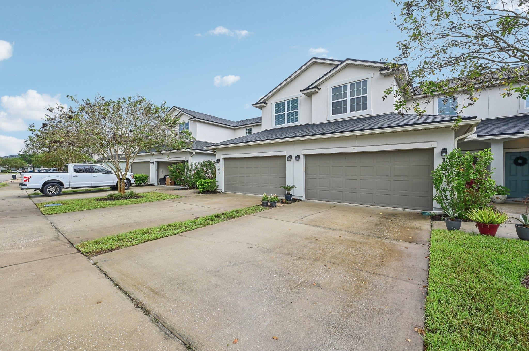 Image 40 of 41 For 165 Amistad Dr