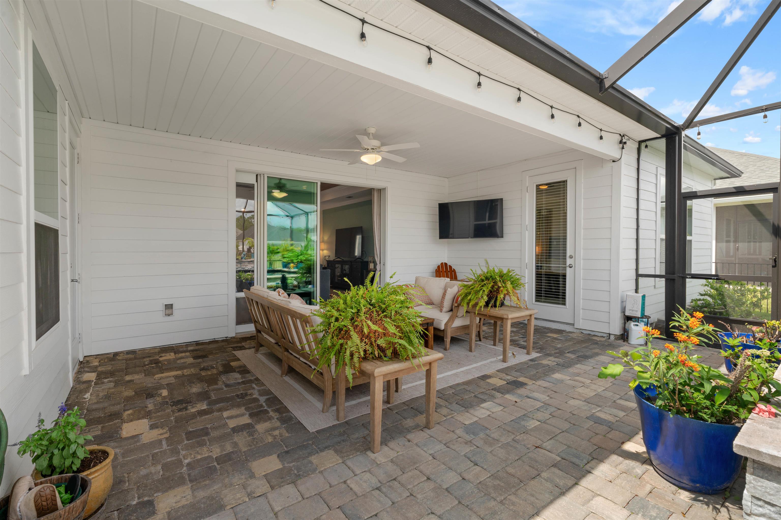 Image 4 of 41 For 181 Country Fern Dr