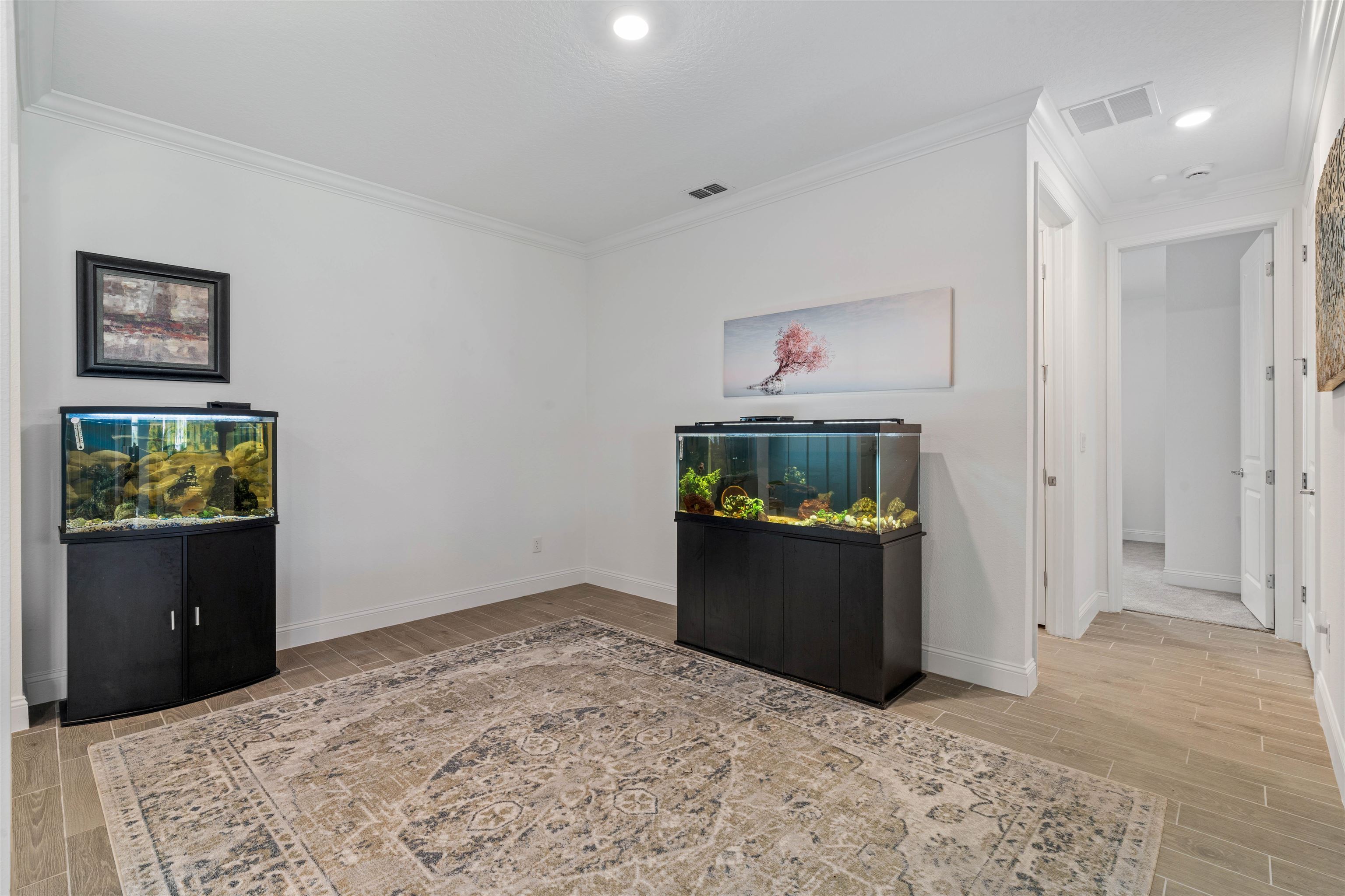 Image 7 of 41 For 181 Country Fern Dr