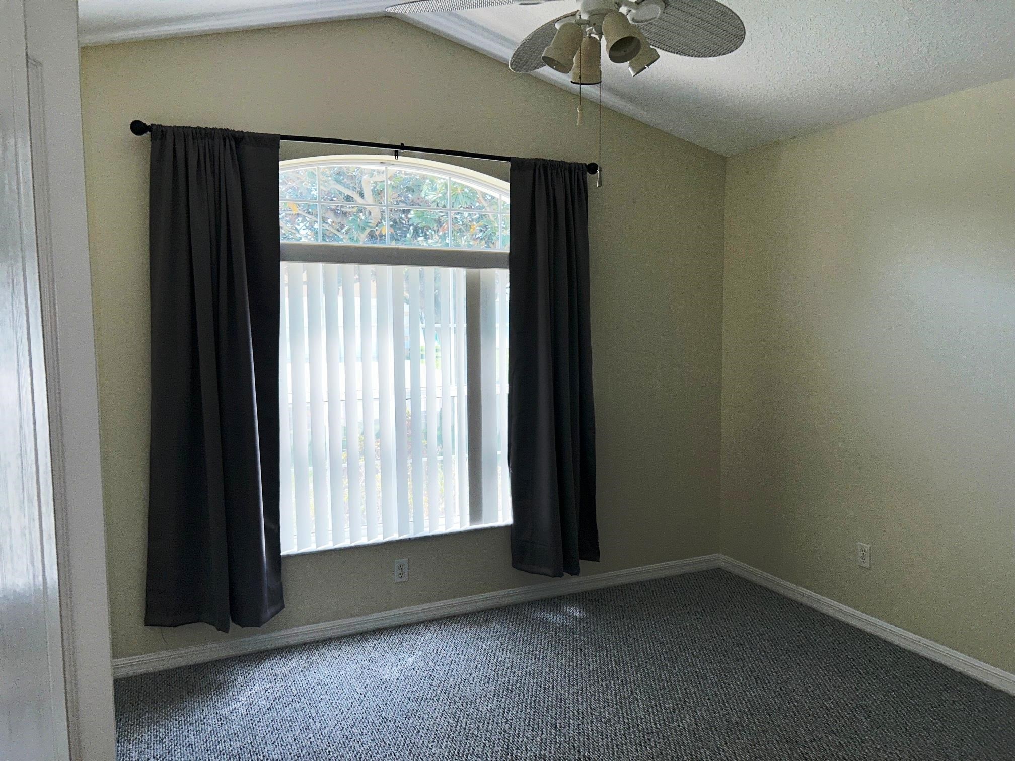 Image 13 of 32 For 972 Windward Way