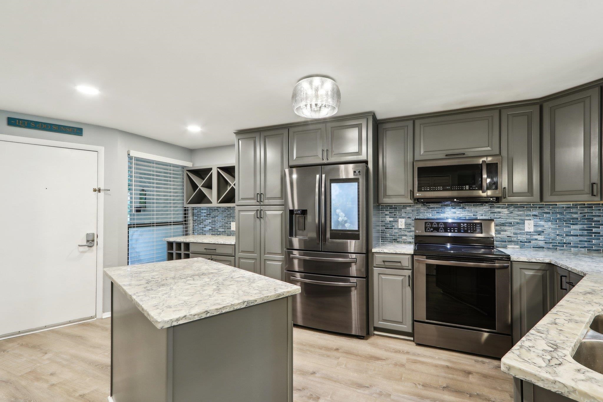Image 4 of 52 For 105 Caribe Vista Way