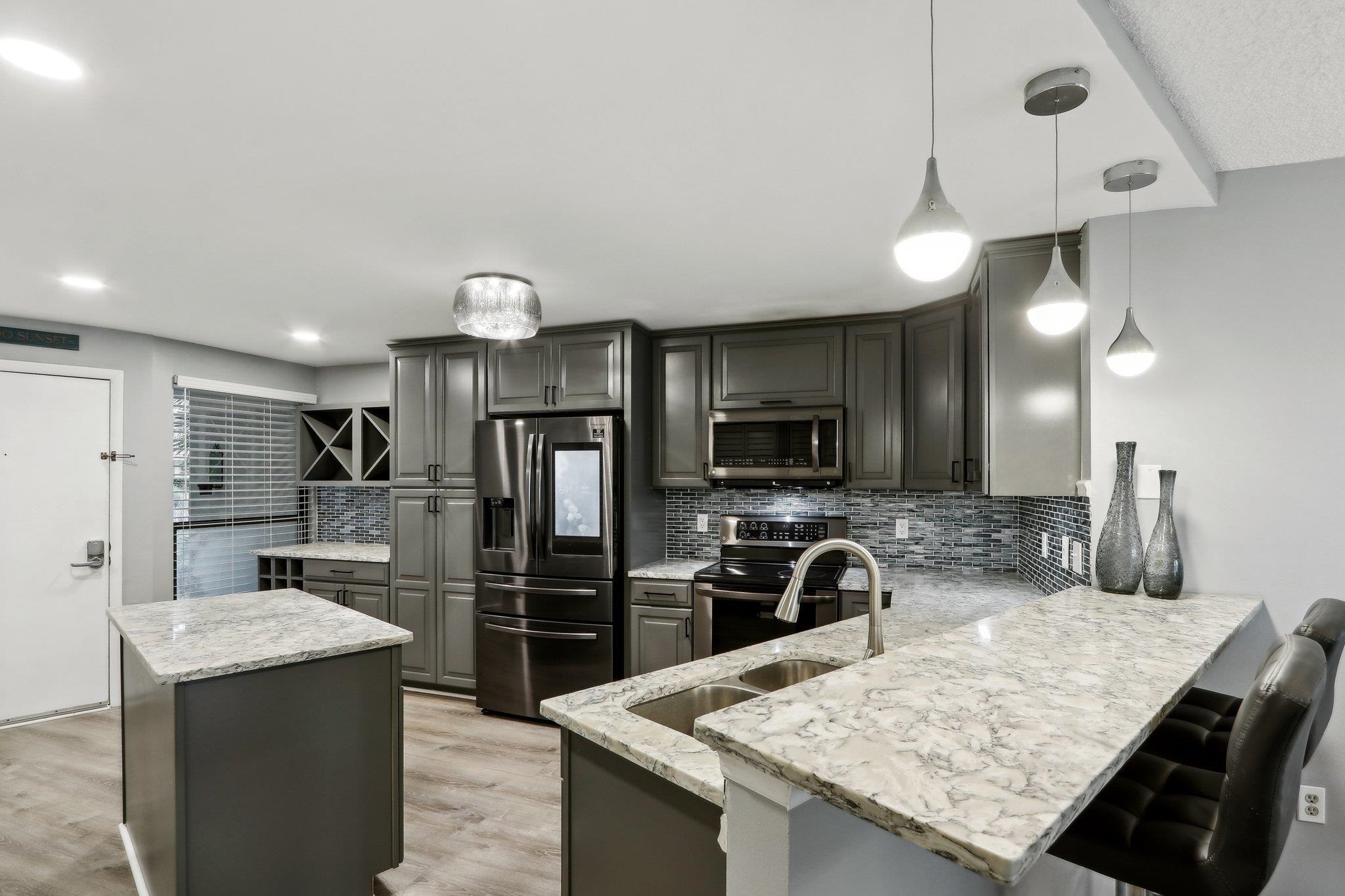 Image 5 of 52 For 105 Caribe Vista Way
