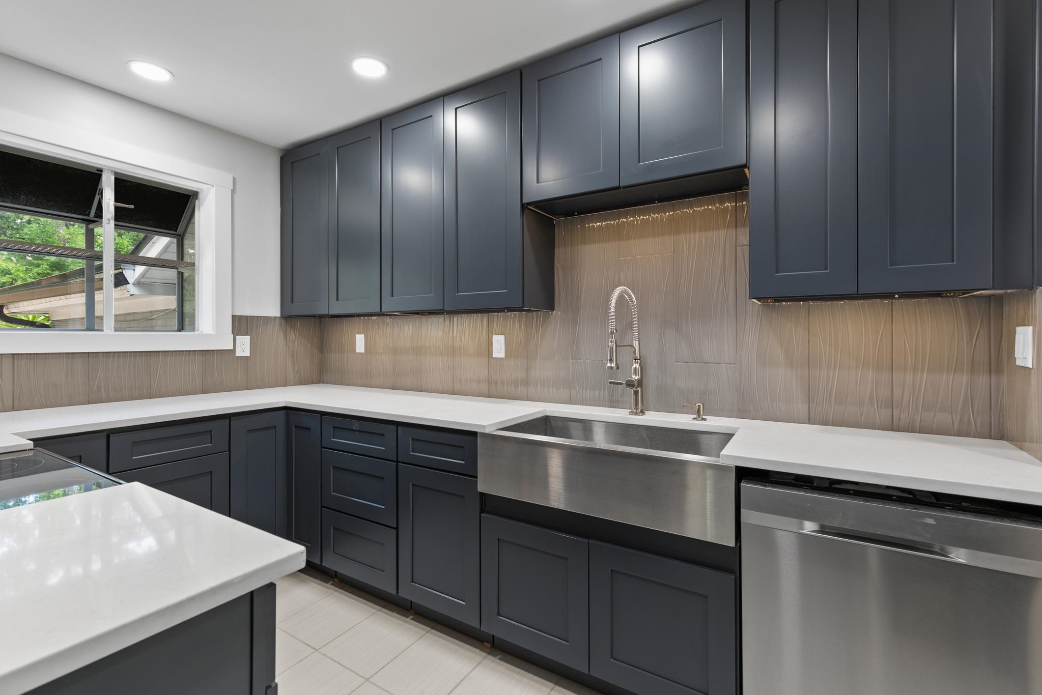 Image 12 of 47 For 4183 Birmingham Rd