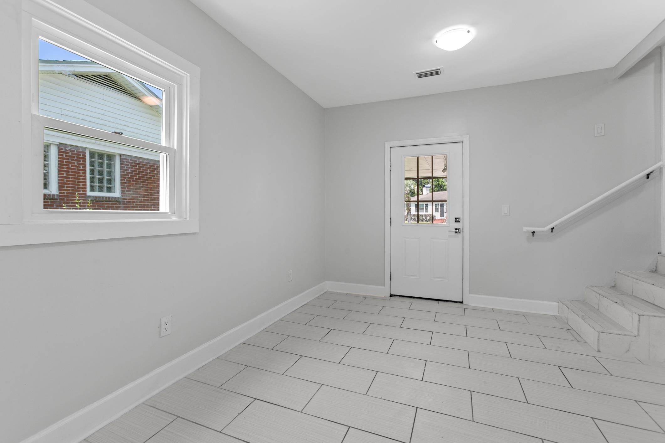 Image 23 of 47 For 4183 Birmingham Rd