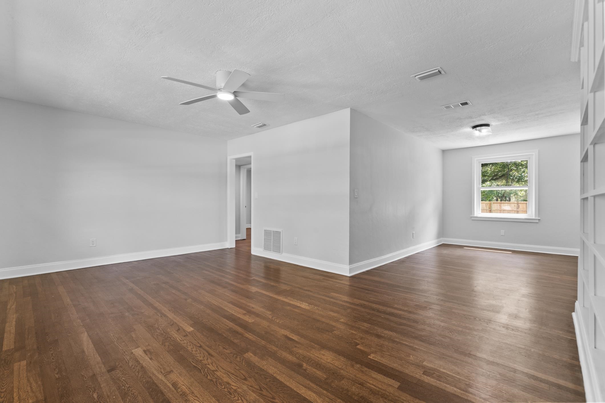 Image 6 of 47 For 4183 Birmingham Rd
