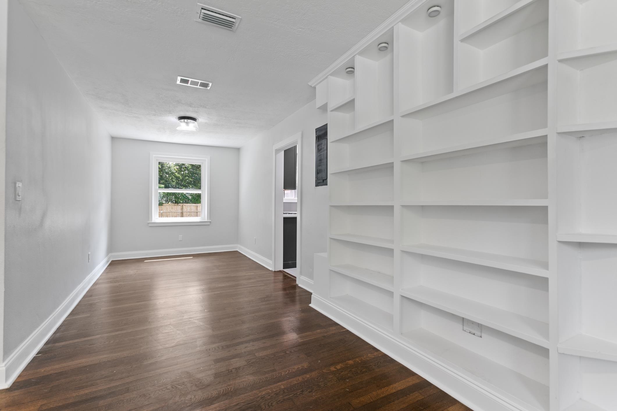 Image 9 of 47 For 4183 Birmingham Rd