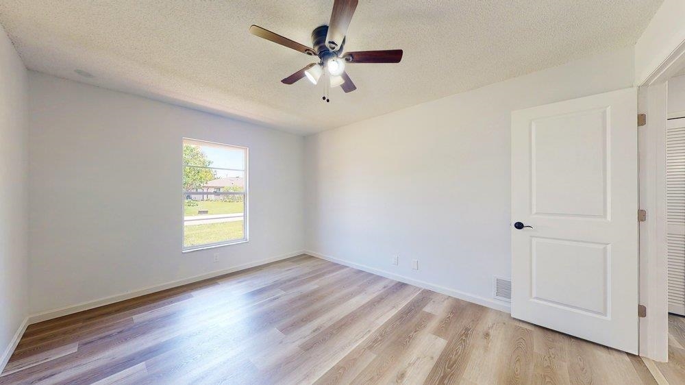 Image 26 of 59 For 10 Coral Reef Ct
