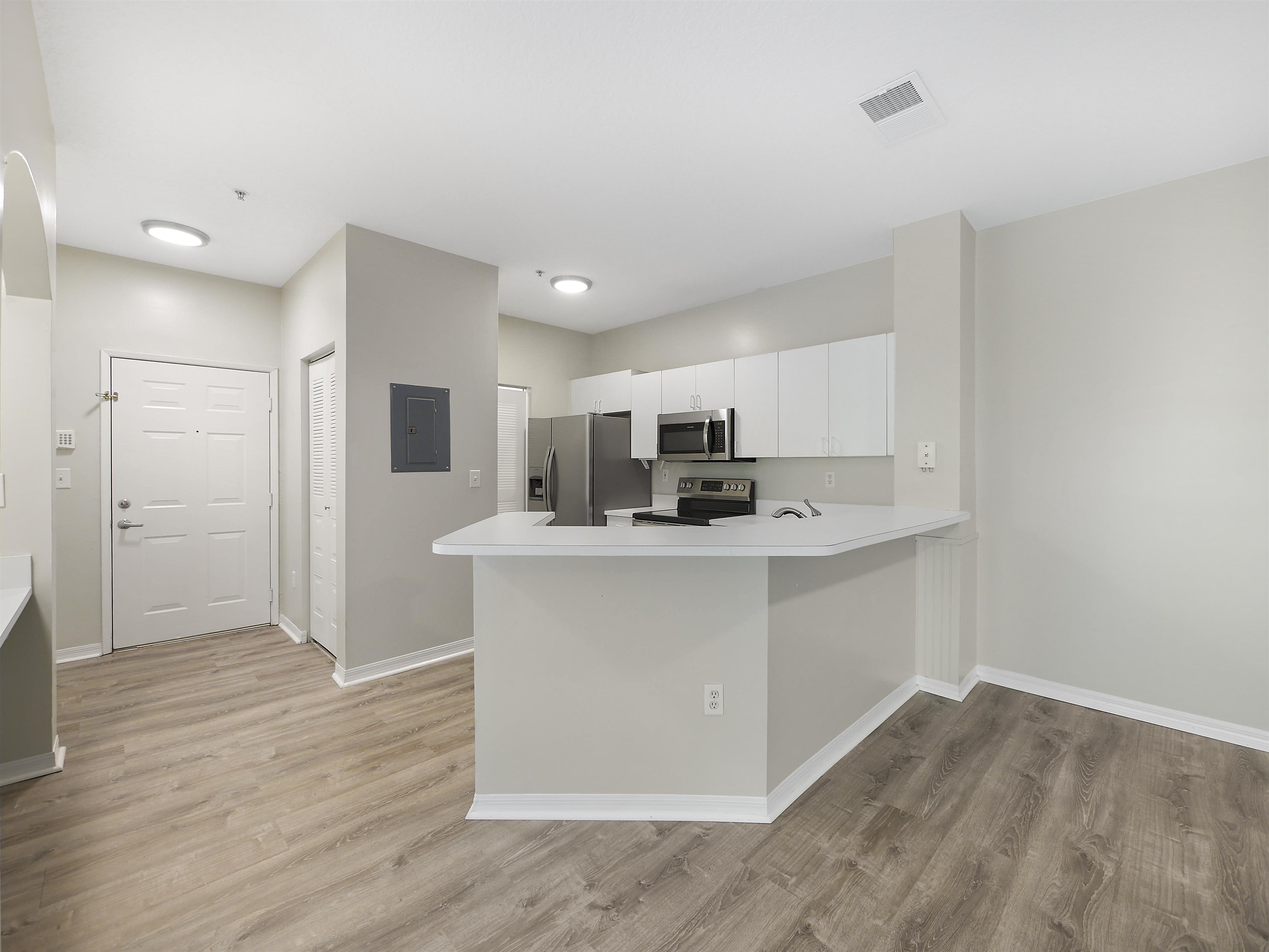 Image 5 of 44 For 520 Florida Club Blvd  310