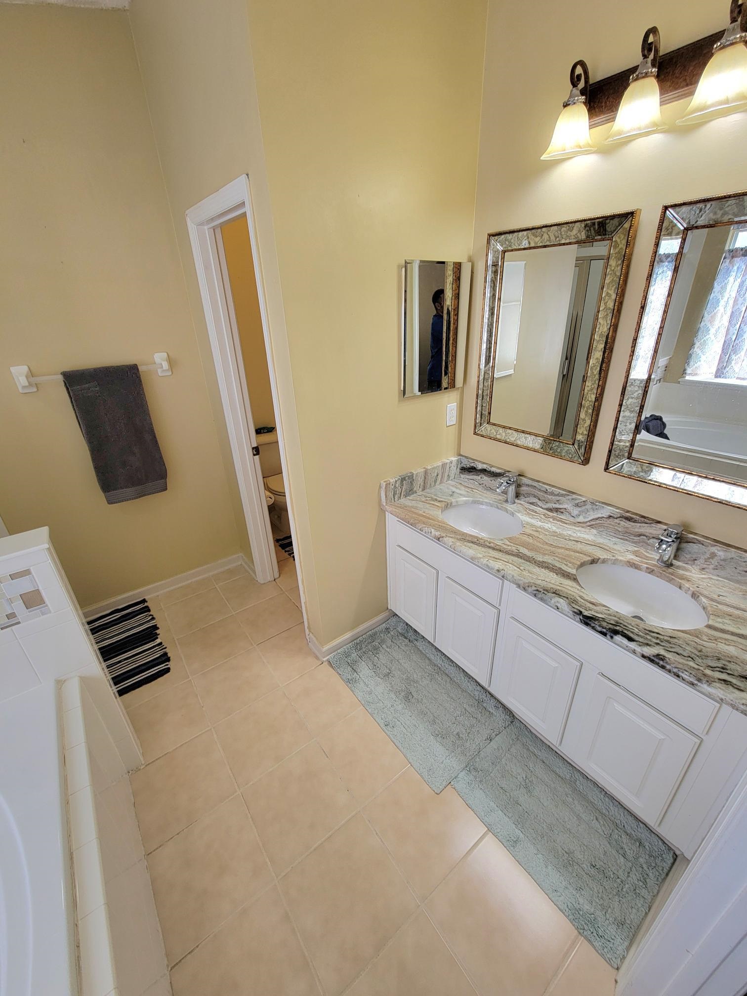 Image 13 of 23 For 600 Stonehill Place