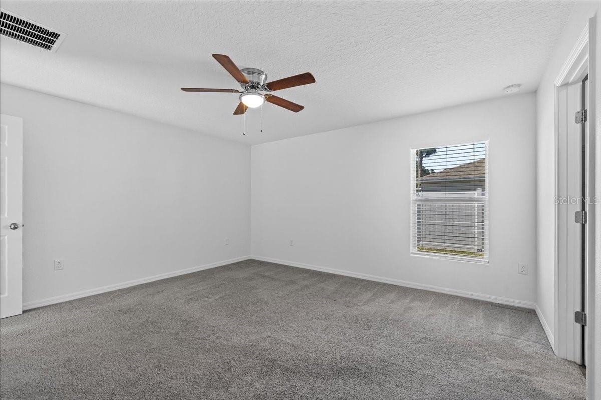 Image 19 of 34 For 10 Post Oak Ln